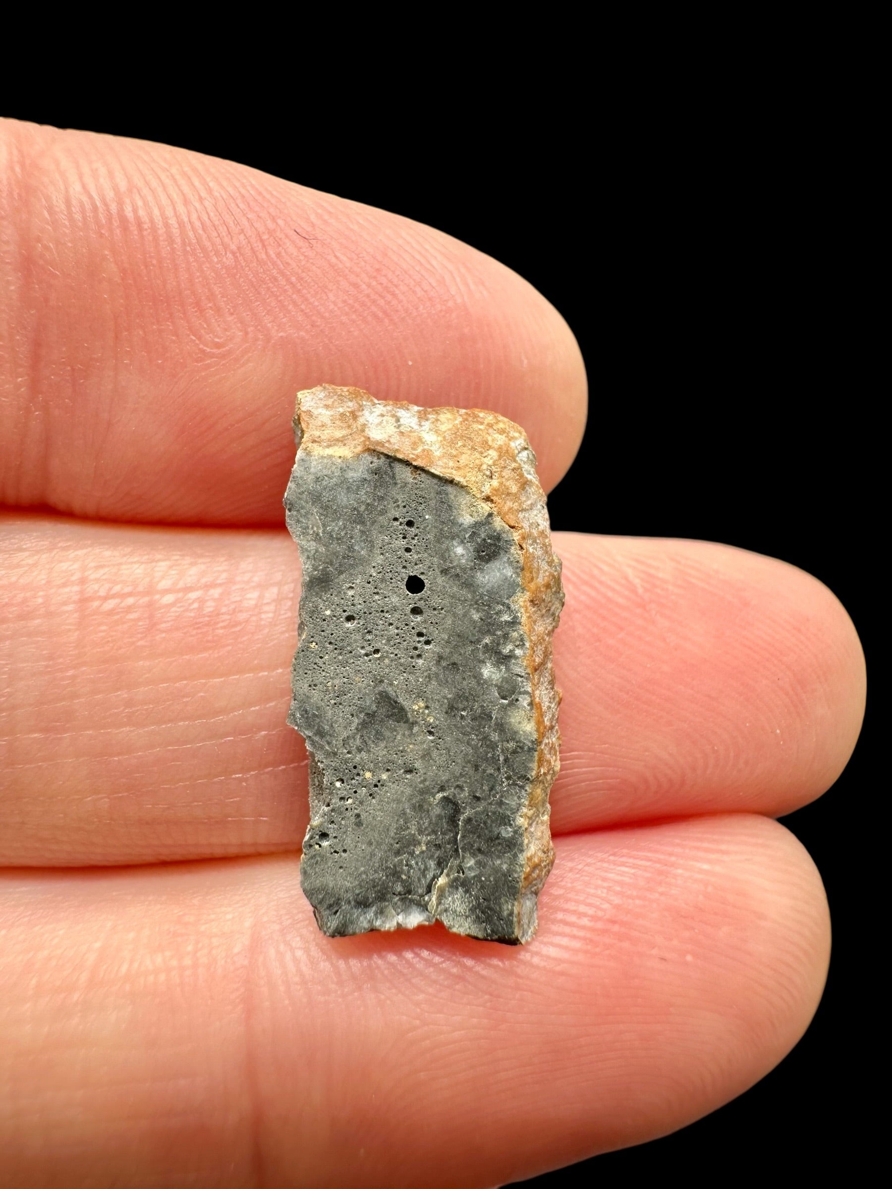 Lunar meteorite NWA 15629 – 0,7g – Northwest Africa - MENWM05