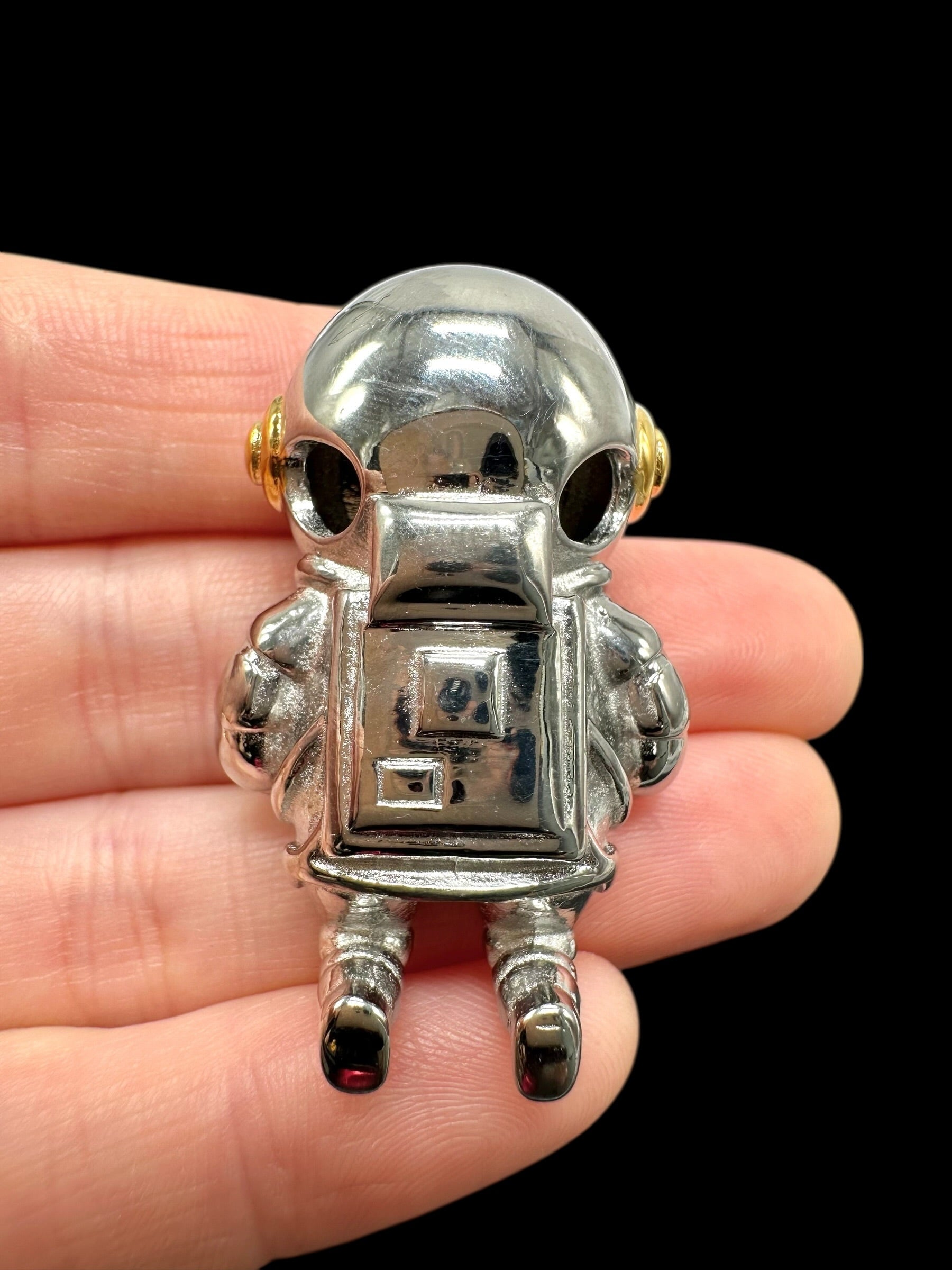 Astronaut pendant made from meteorites Aletai and Sericho - P/M127