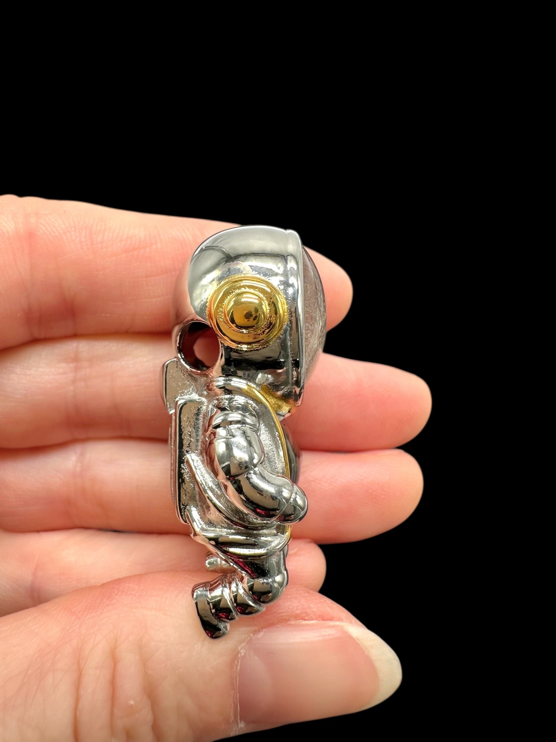 Astronaut pendant made from meteorites Aletai and Sericho - P/M128