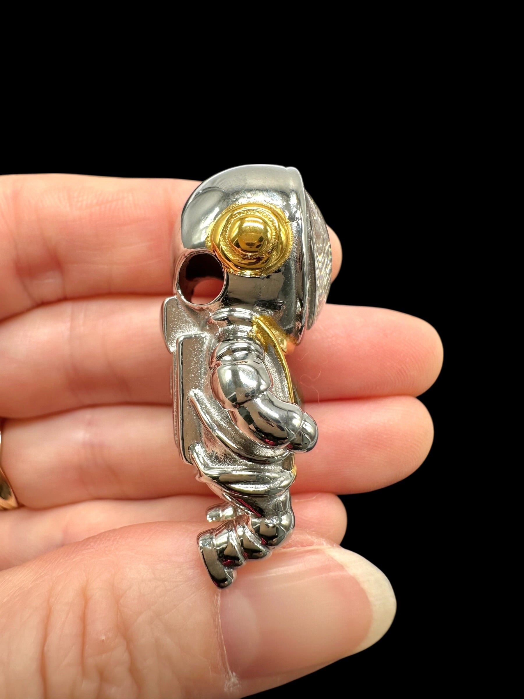 Astronaut pendant made from meteorites Aletai and Sericho - P/M129