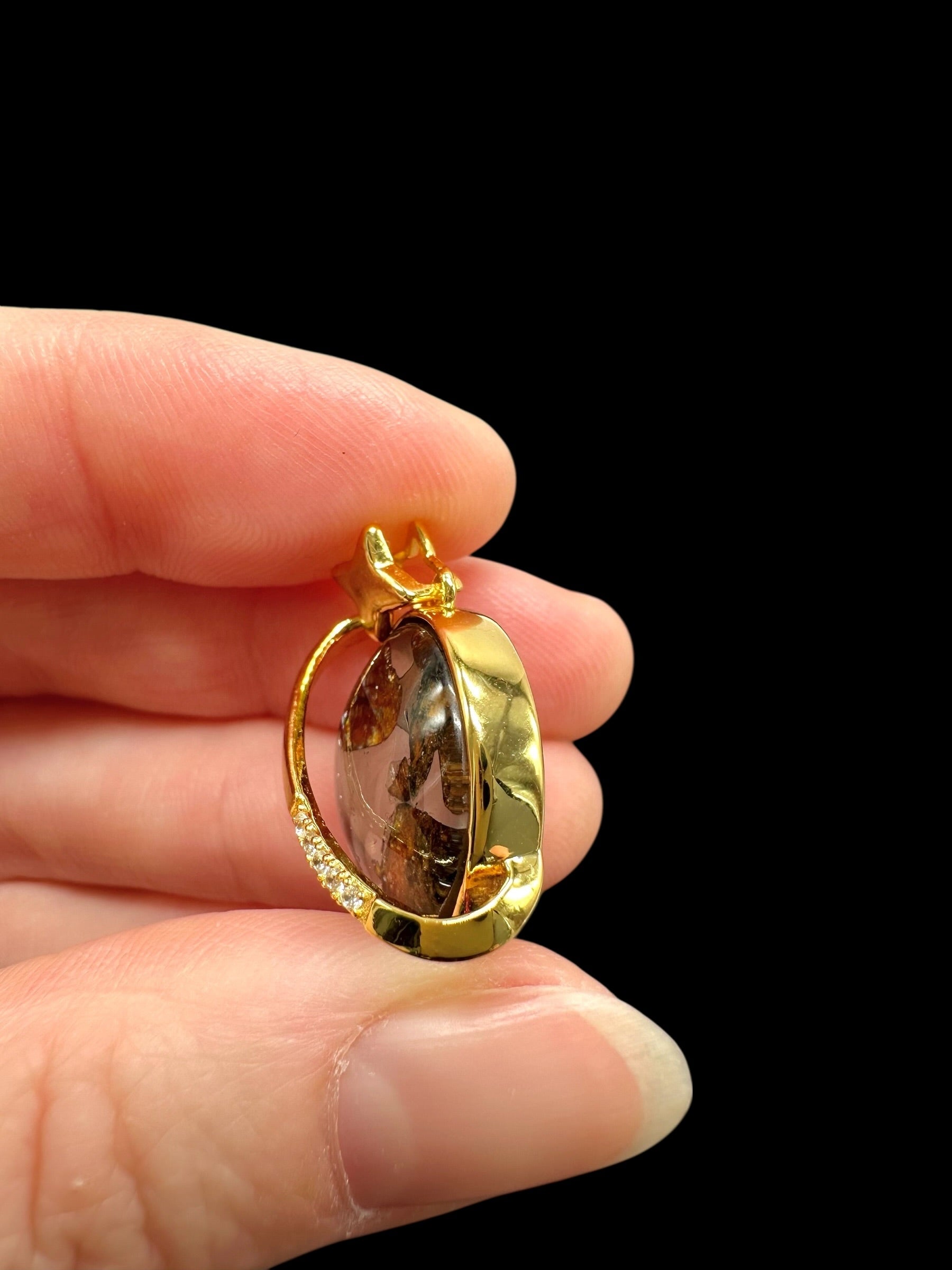 Sericho meteorite pendant - P/M137