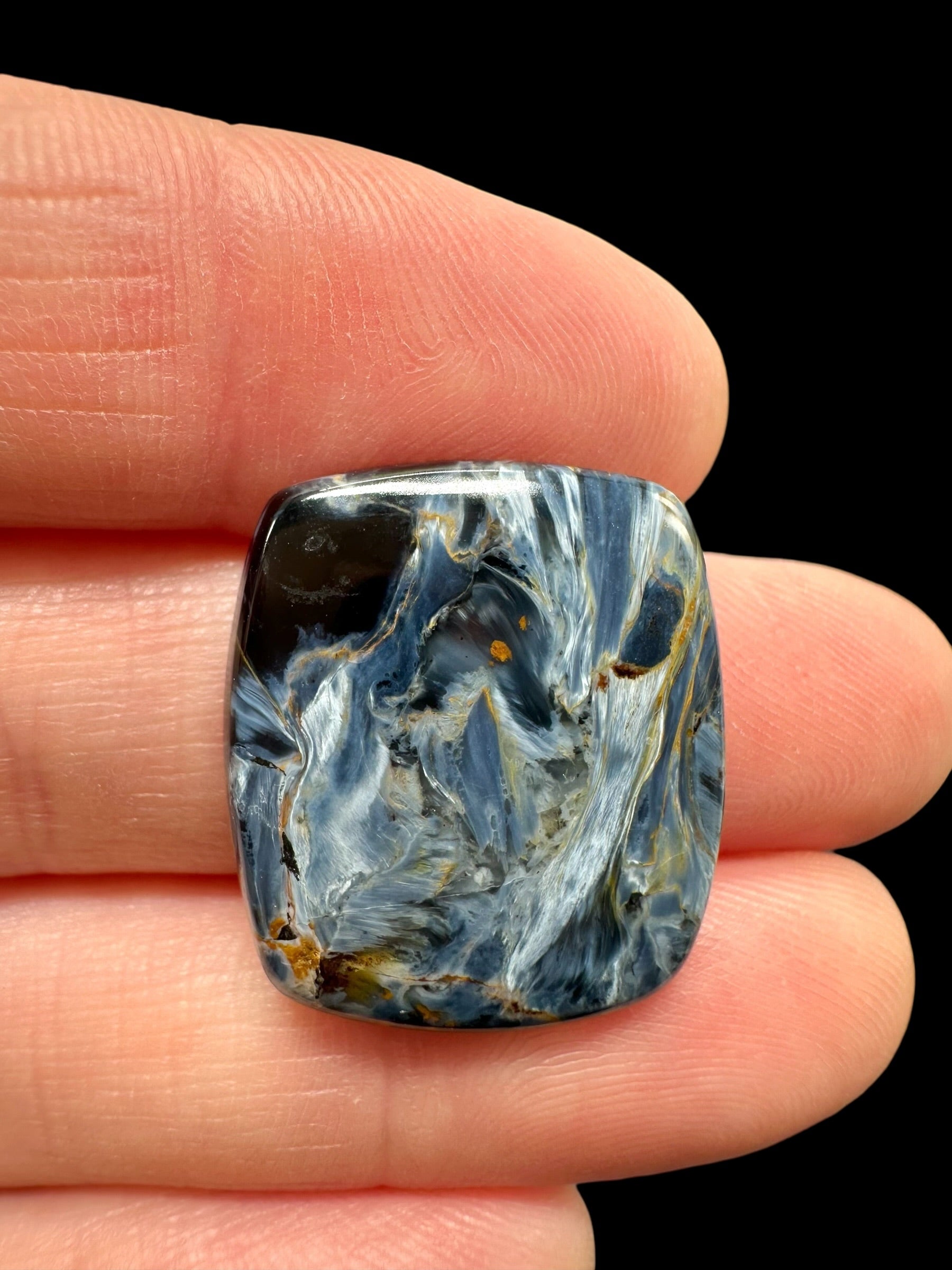 Pietersite cabochon – Outjo, Namibia