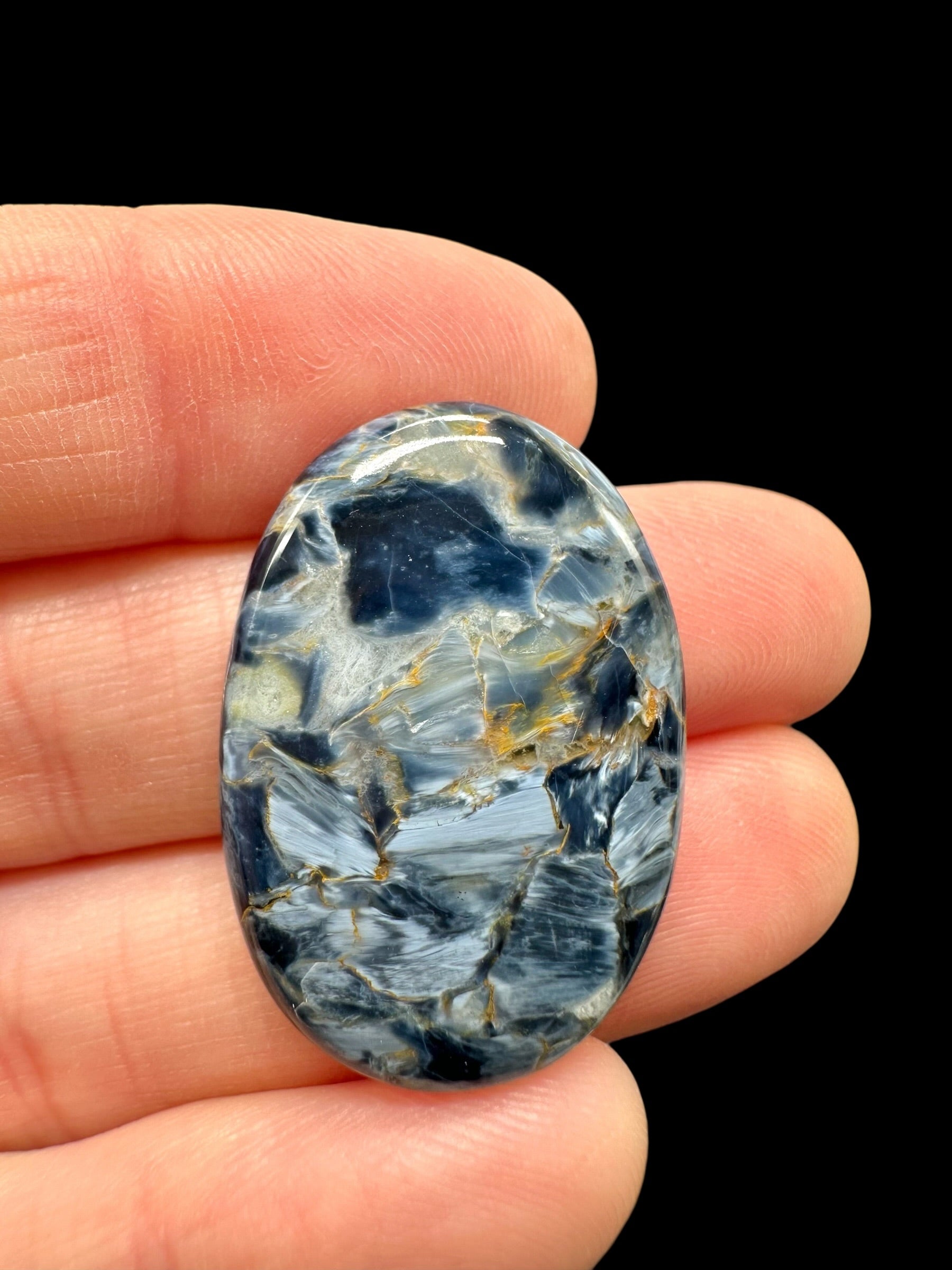 Pietersite cabochon – Outjo, Namibia
