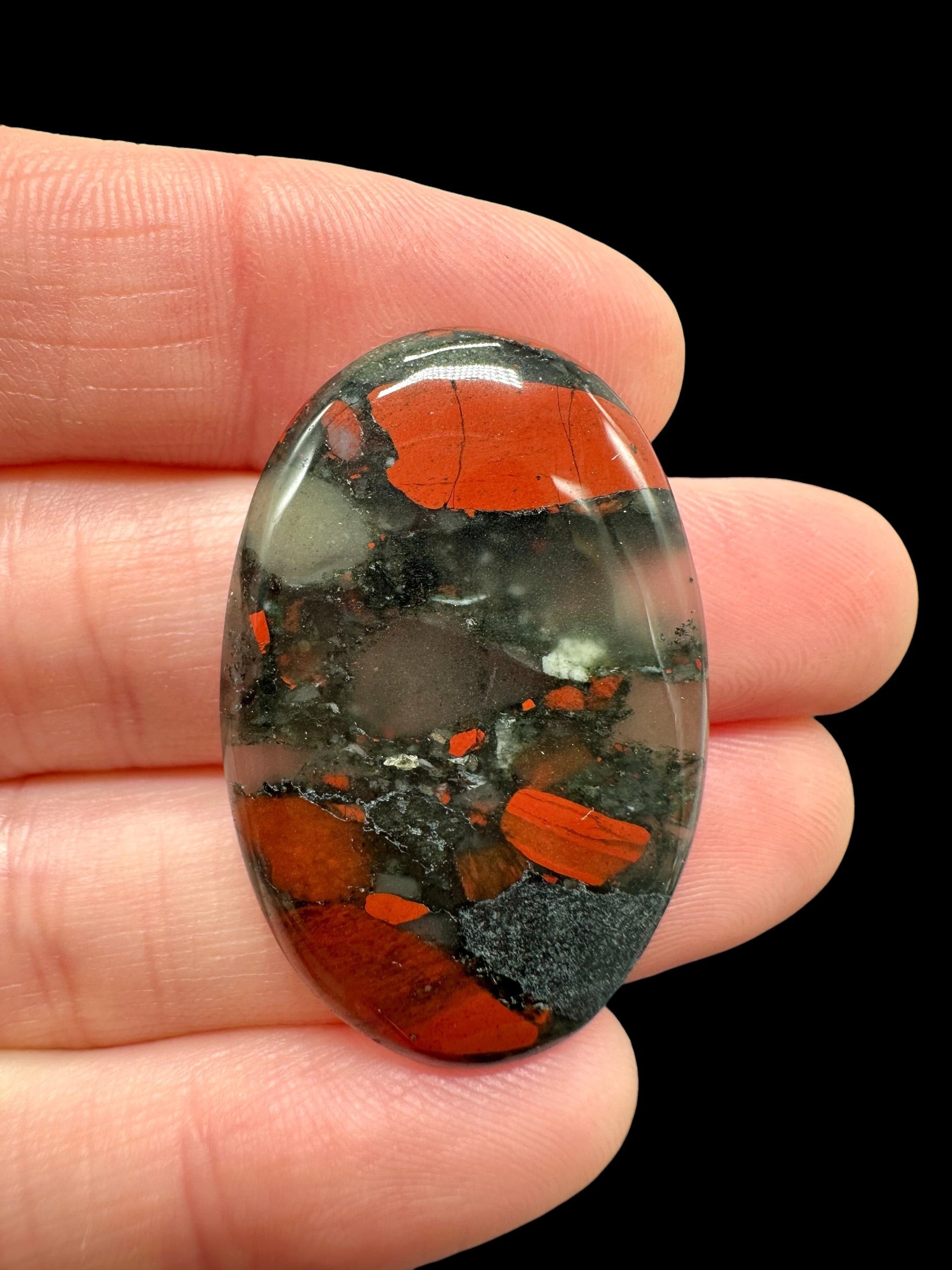 Brecciated jasper cabochons – Africa