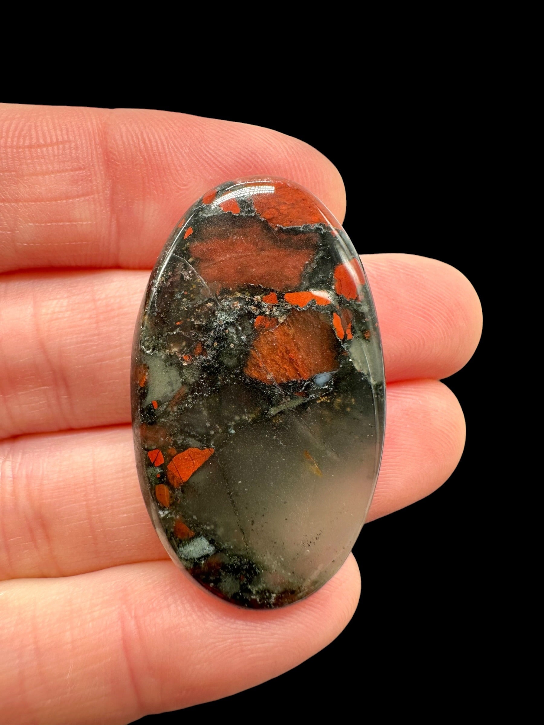 Brecciated jasper cabochons – Africa