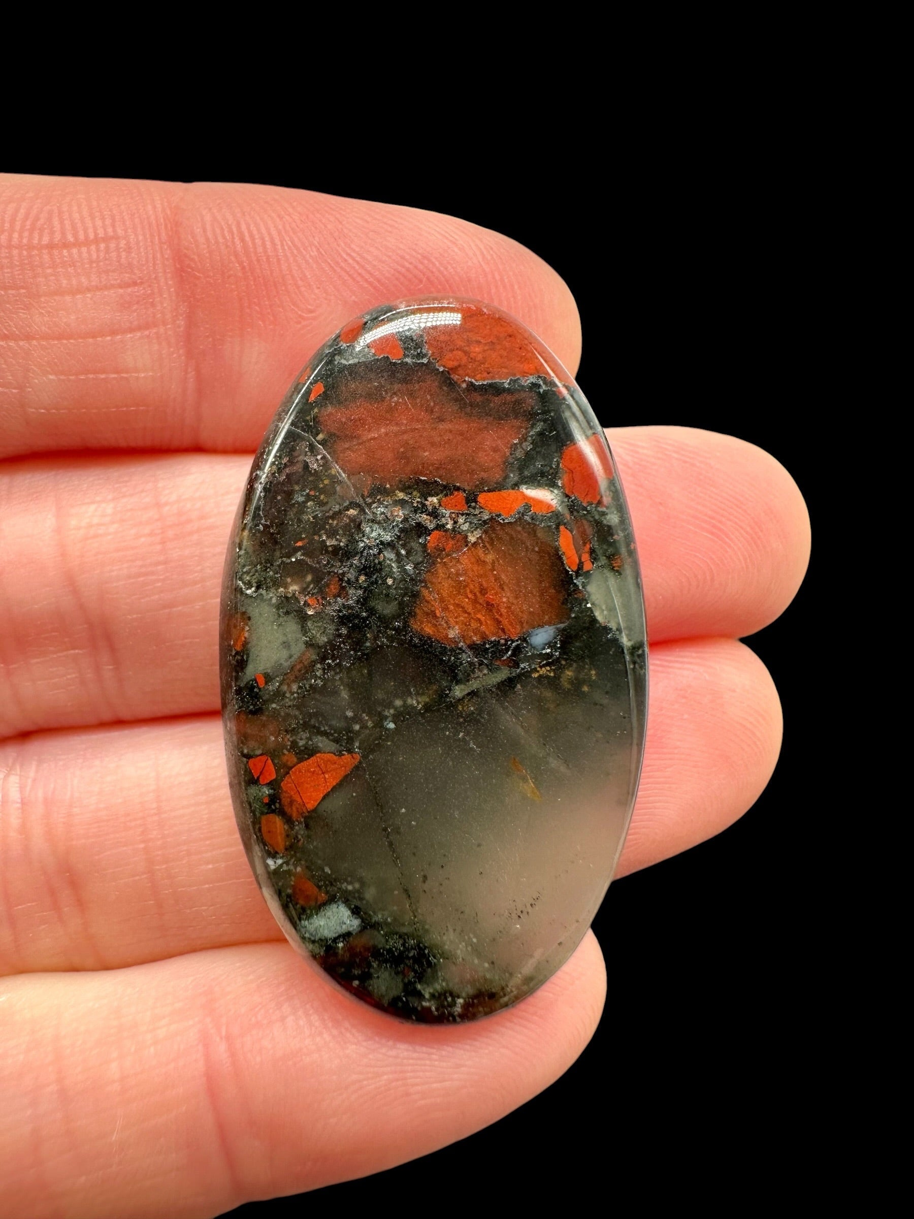 Brecciated jasper cabochons – Africa