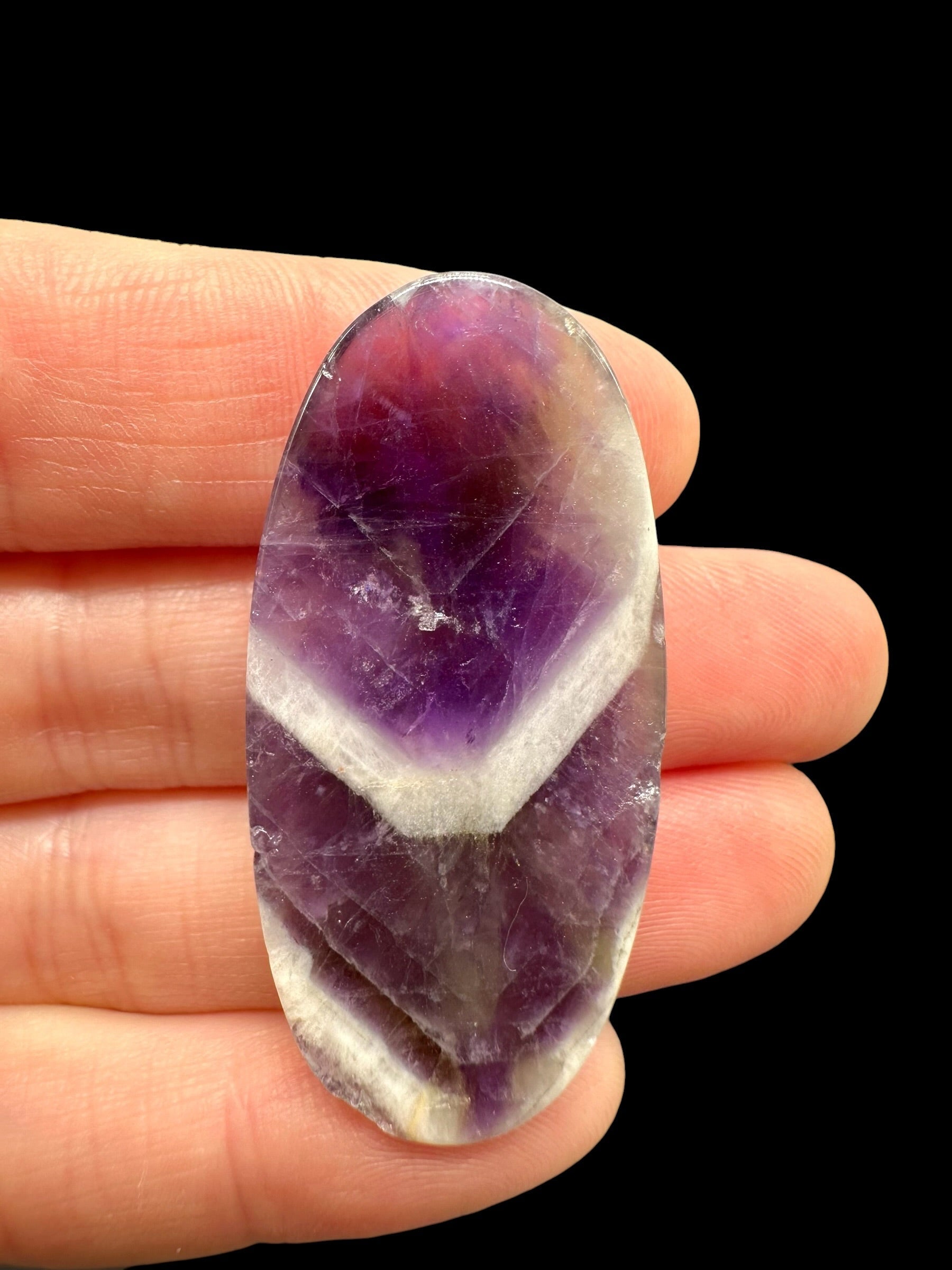 Zonal amethyst cabochons – Namibia - ZAK08