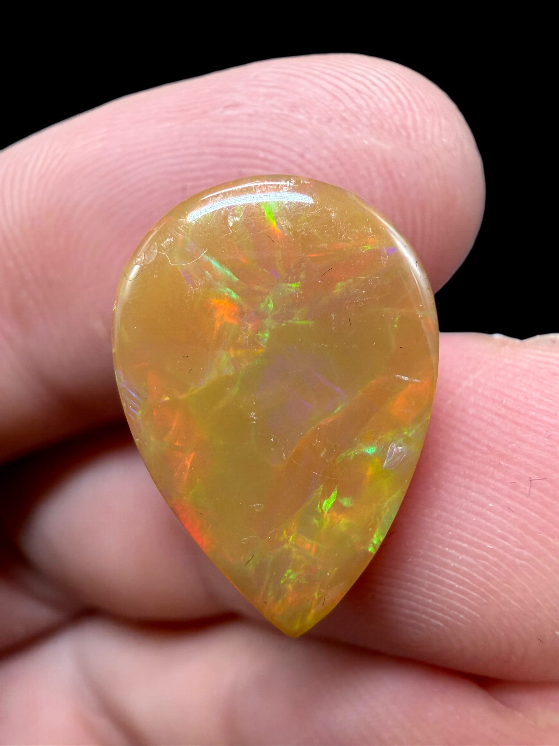 Precious opal 7,5ct – Cabochon – Welo, Ethiopia - OPK151