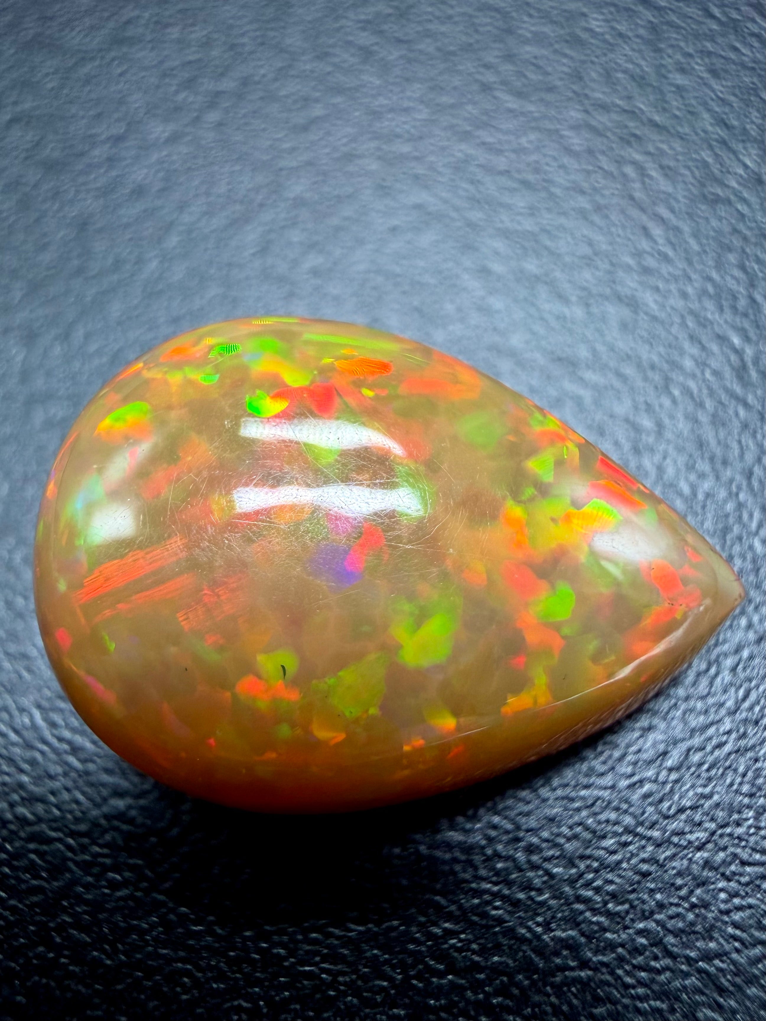 Precious opal 7,5ct – Cabochon – Welo, Ethiopia - OPK151