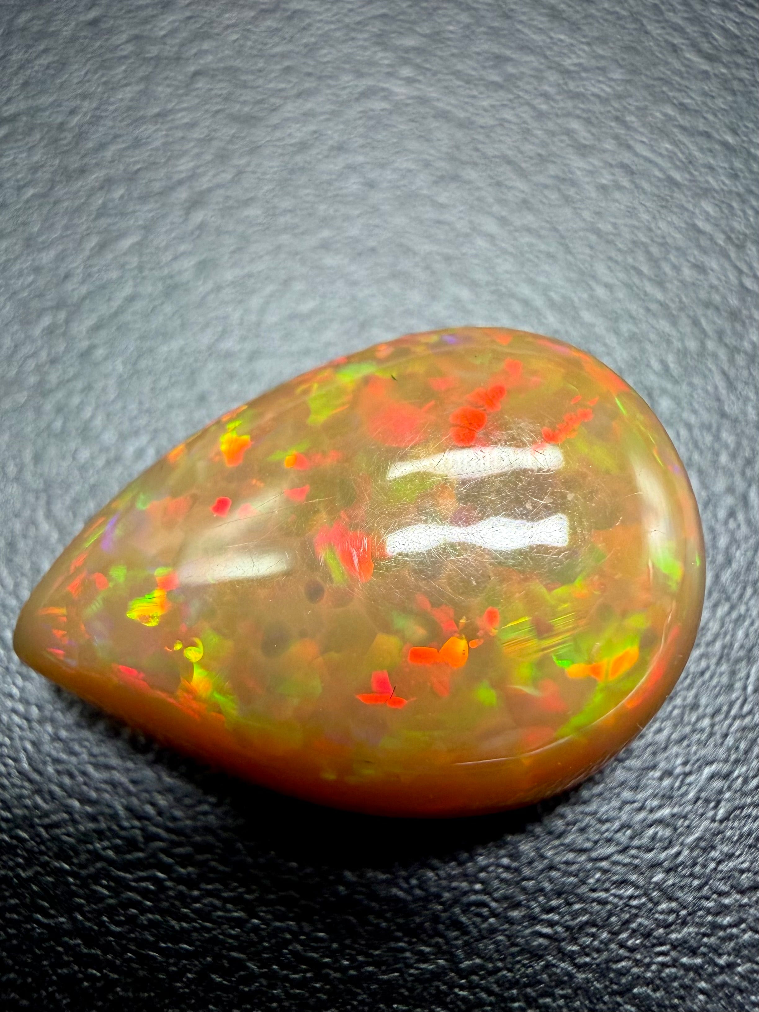 Precious opal 7,5ct – Cabochon – Welo, Ethiopia - OPK151