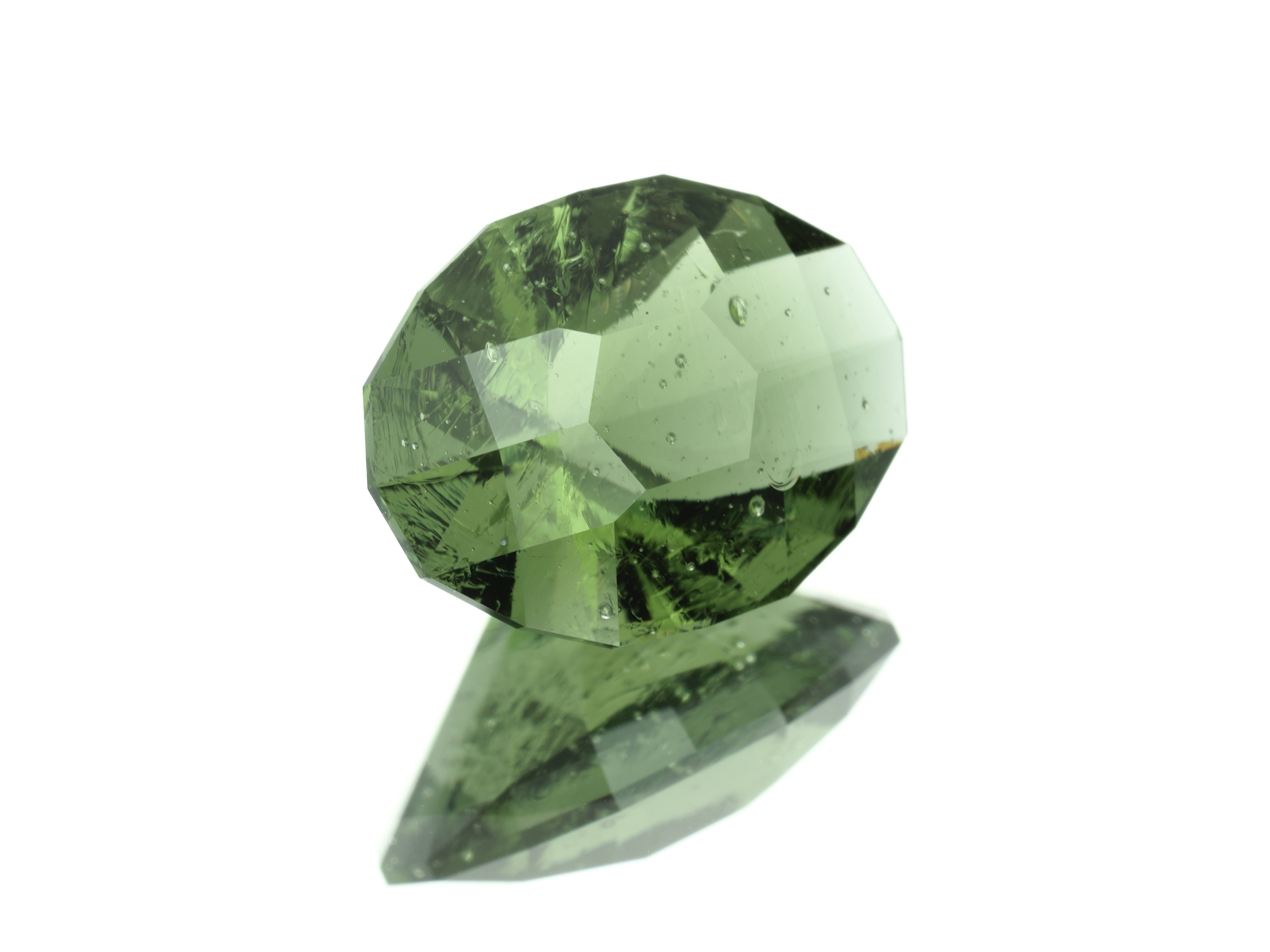Faceted moldavite 3,2ct – TOP quality - BV082