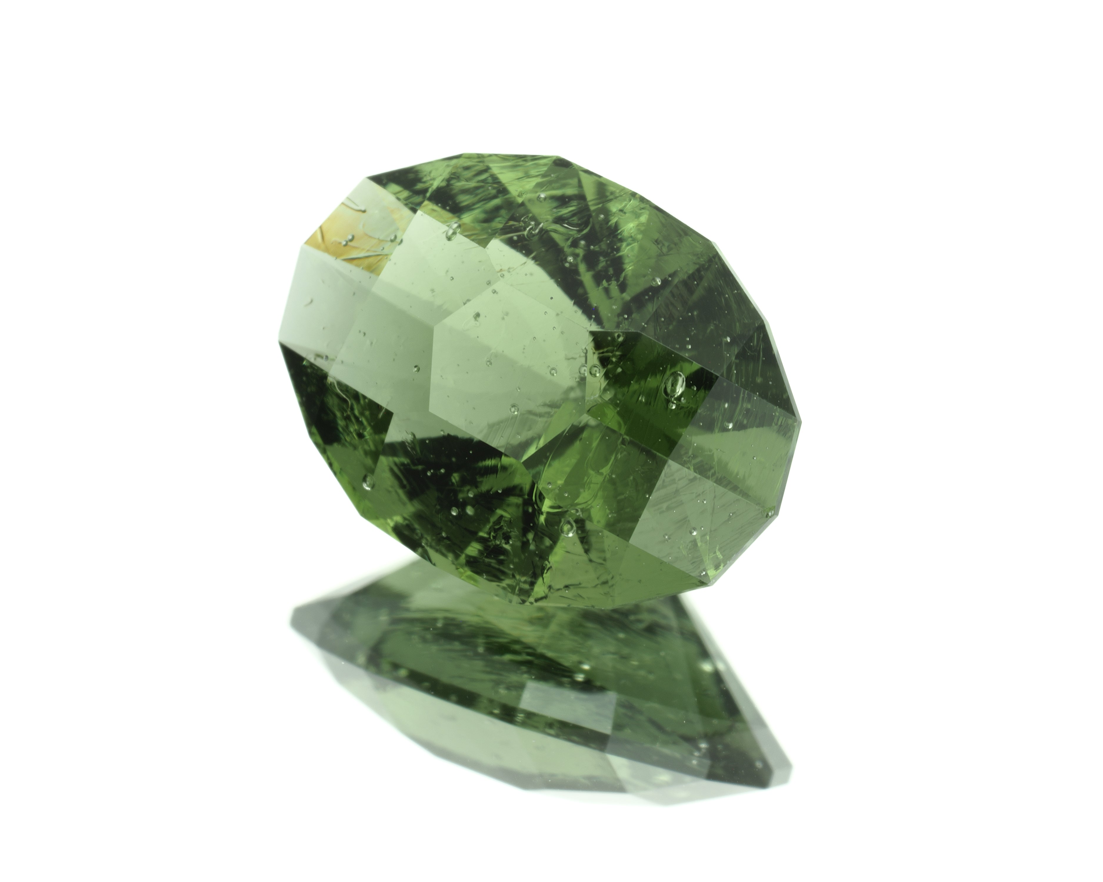 Faceted moldavite 3,2ct – TOP quality - BV082