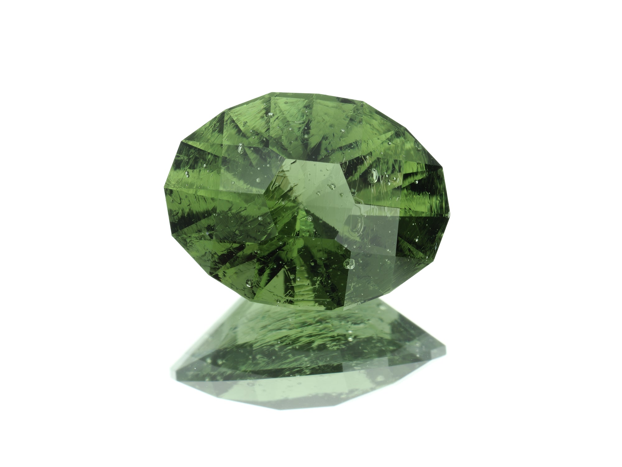 Faceted moldavite 3,2ct – TOP quality