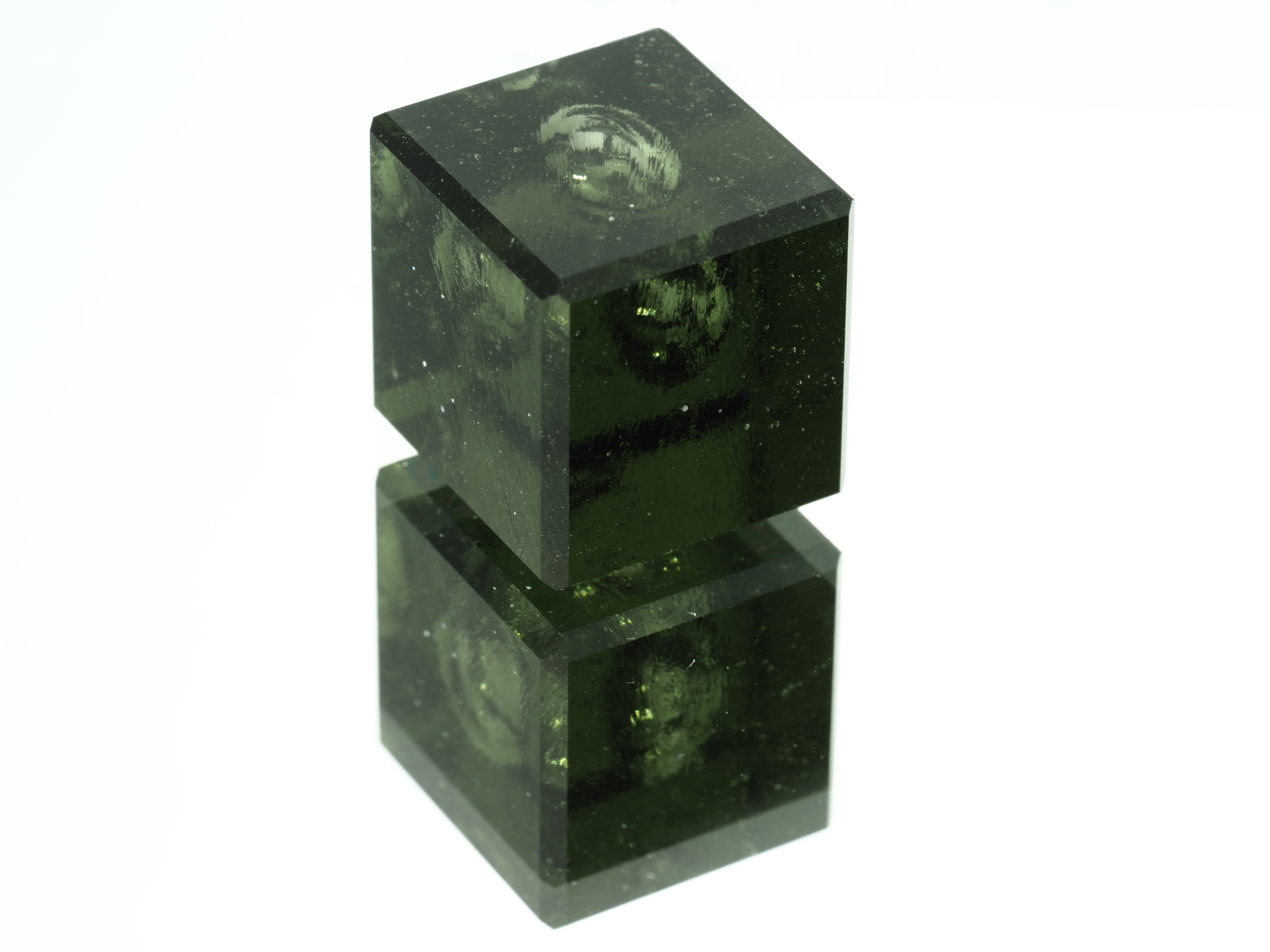 Unique cut moldavite cube with a bubble 17,5ct - BV089