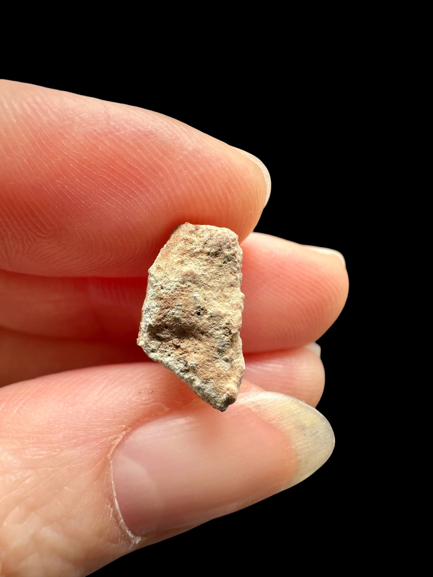 Lunar meteorite Bechar 007 – 0,8g – Algeria - MEBA131