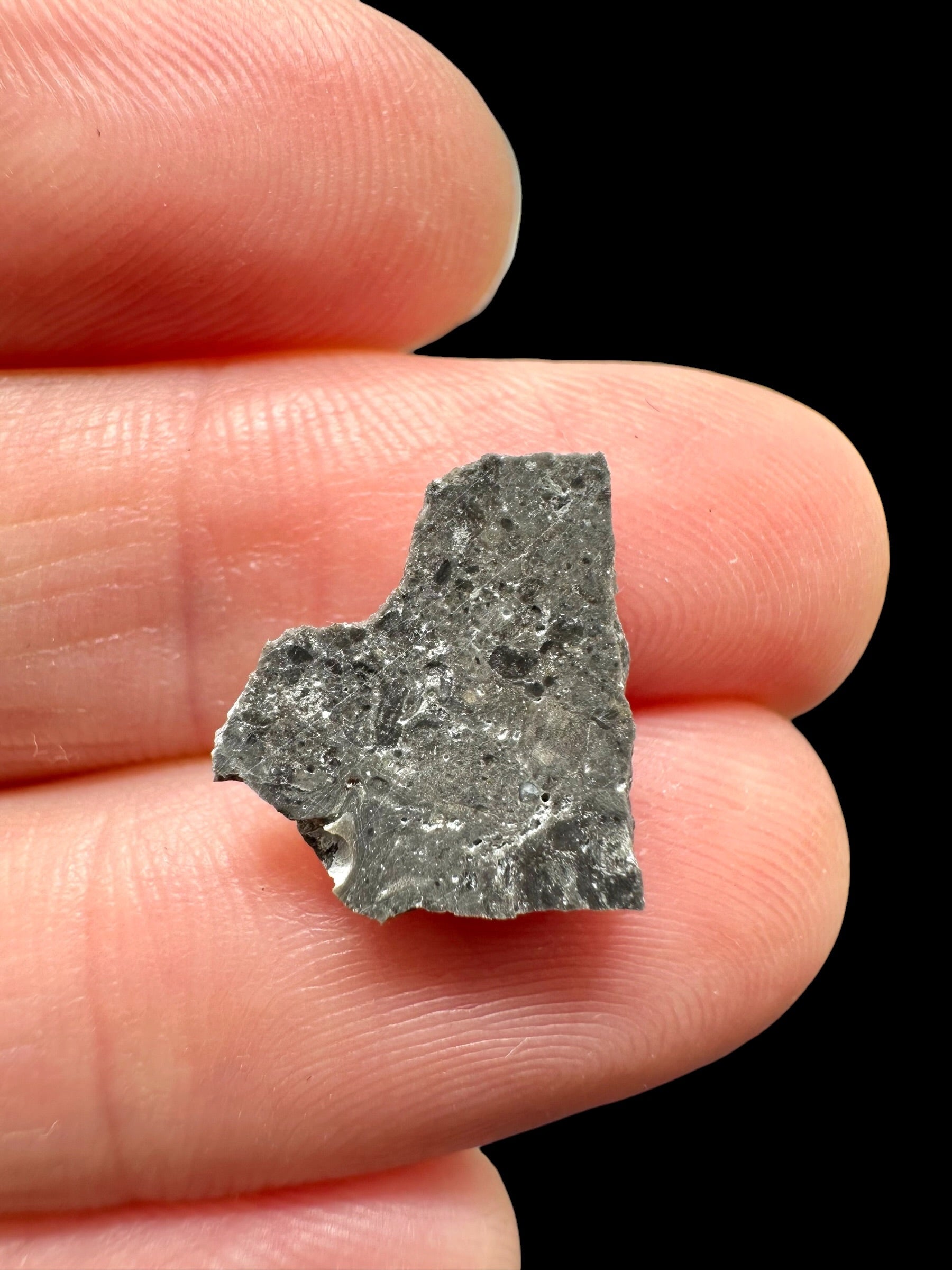 Lunar meteorite NWA 17865 – 0,5g – Algeria - MENWL15