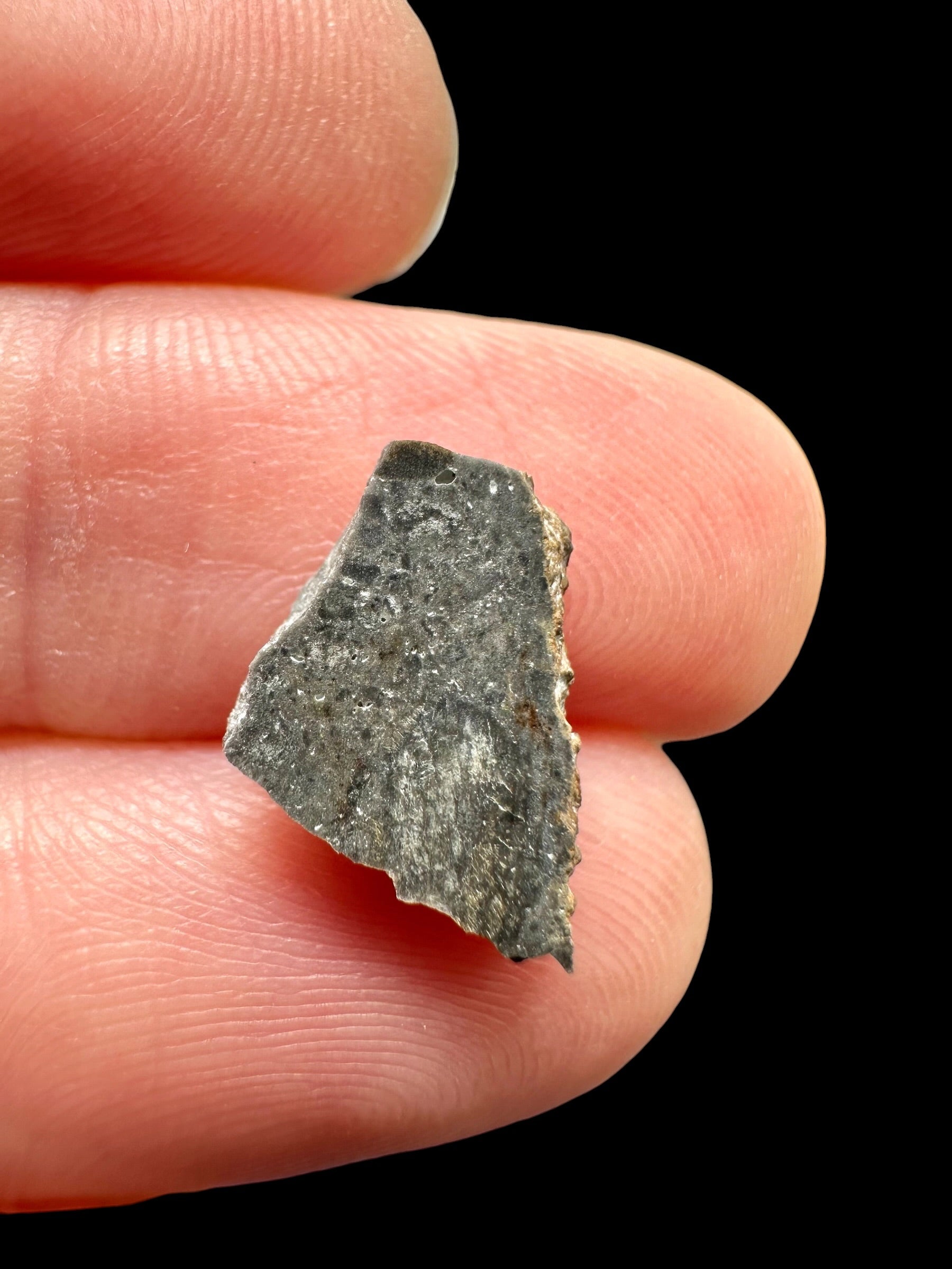 Lunar meteorite NWA 17865 – 0,4g – Algeria - MENWL19