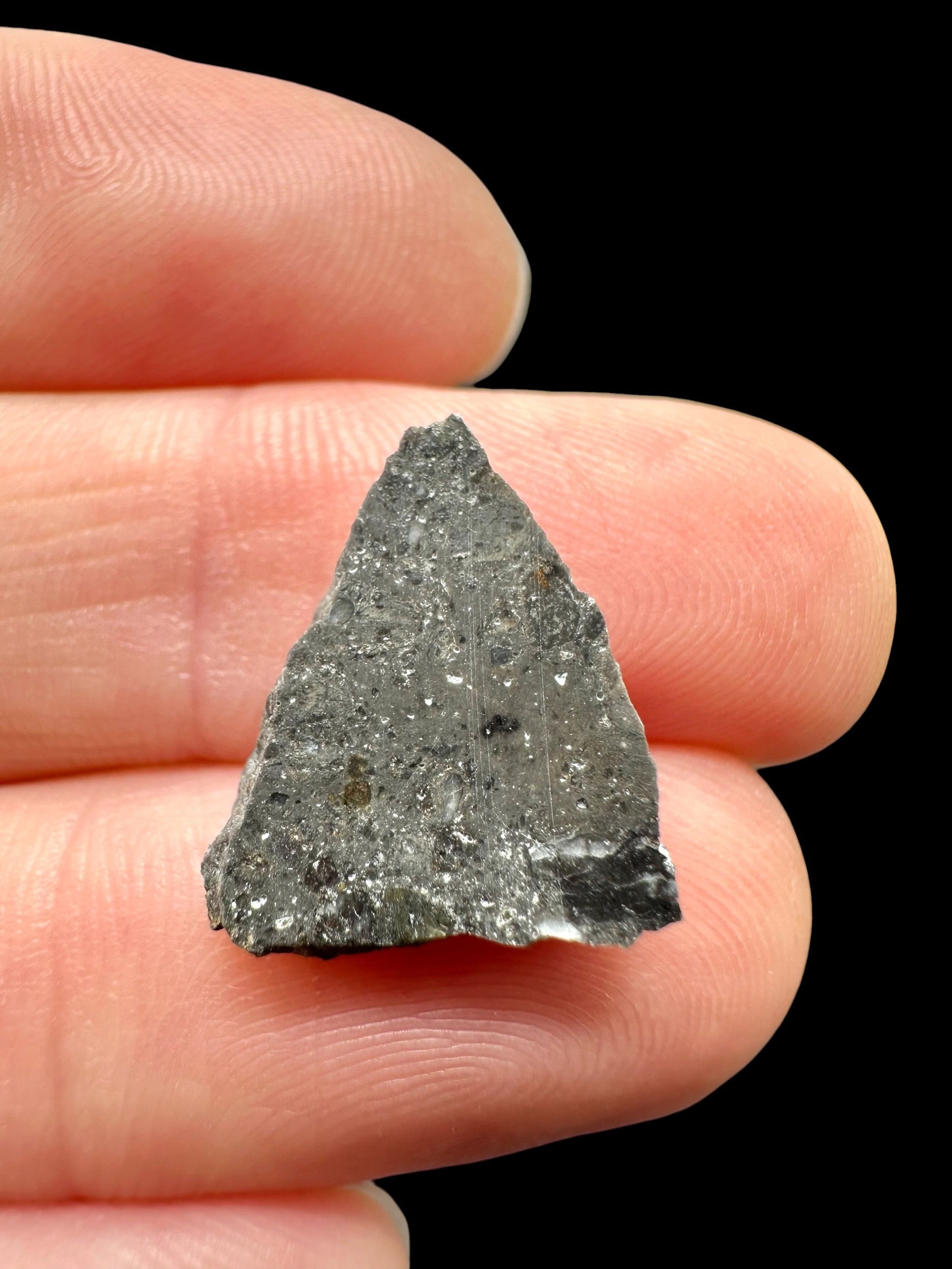 Lunar meteorite NWA 17865 – 0,7g – Algeria - MENWL23
