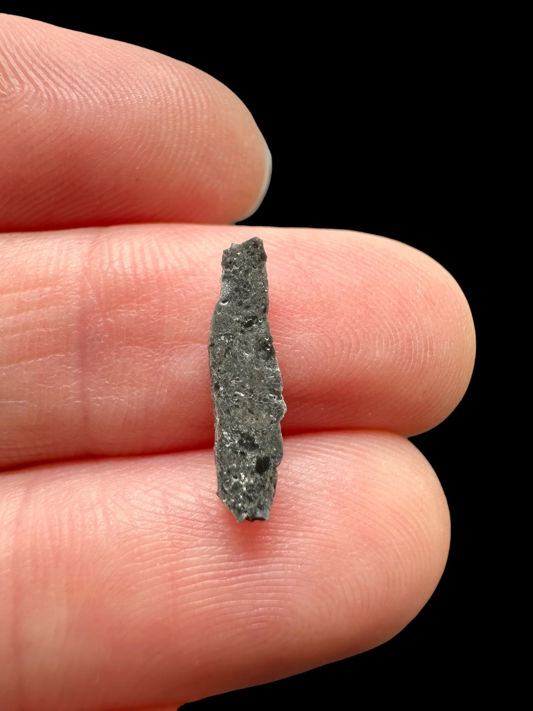 Lunar meteorite NWA 17865 – 0,2g – Algeria - MENWL28