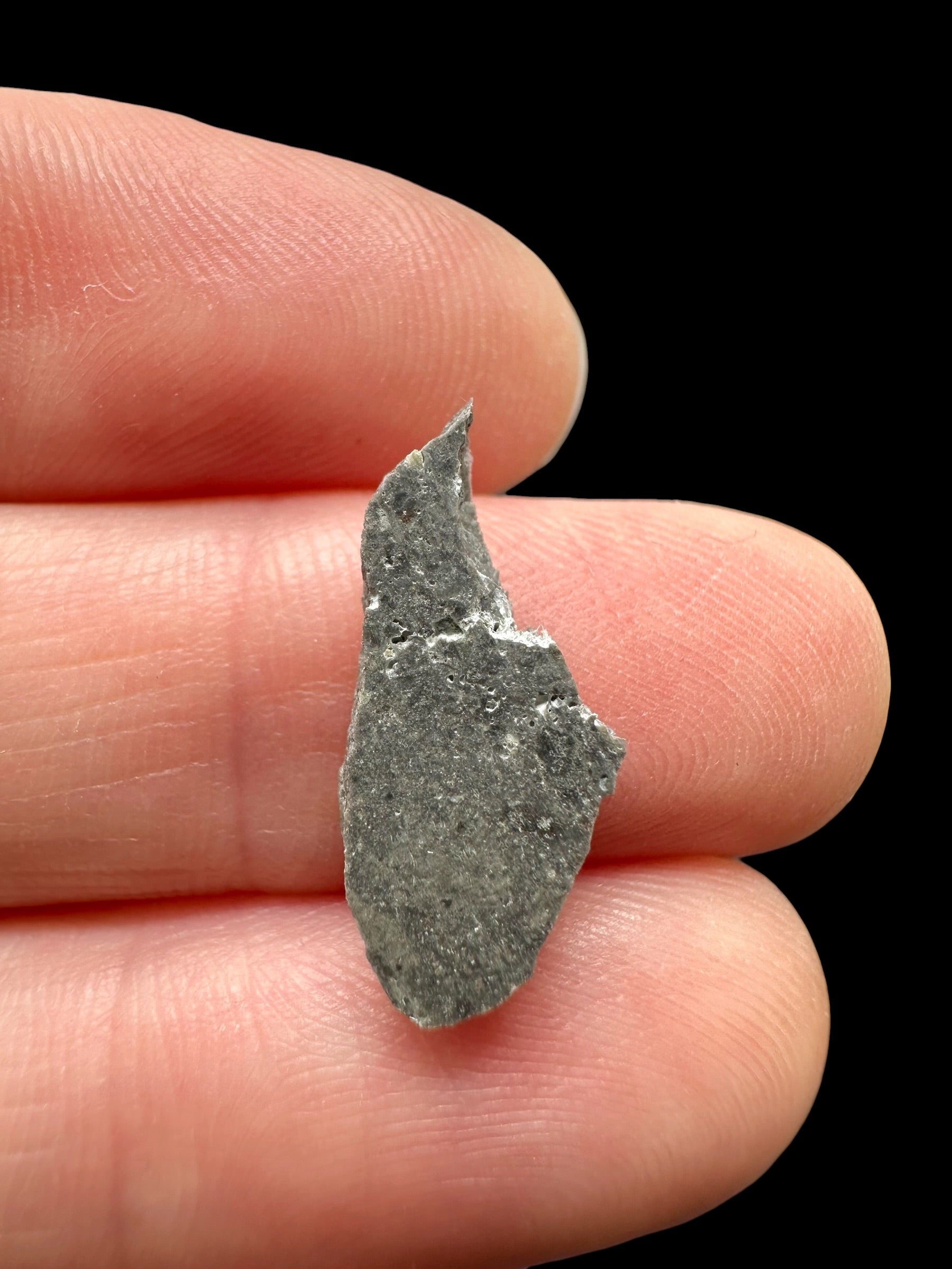 Lunar meteorite NWA 17865 – 0,5g – Algeria - MENWL30