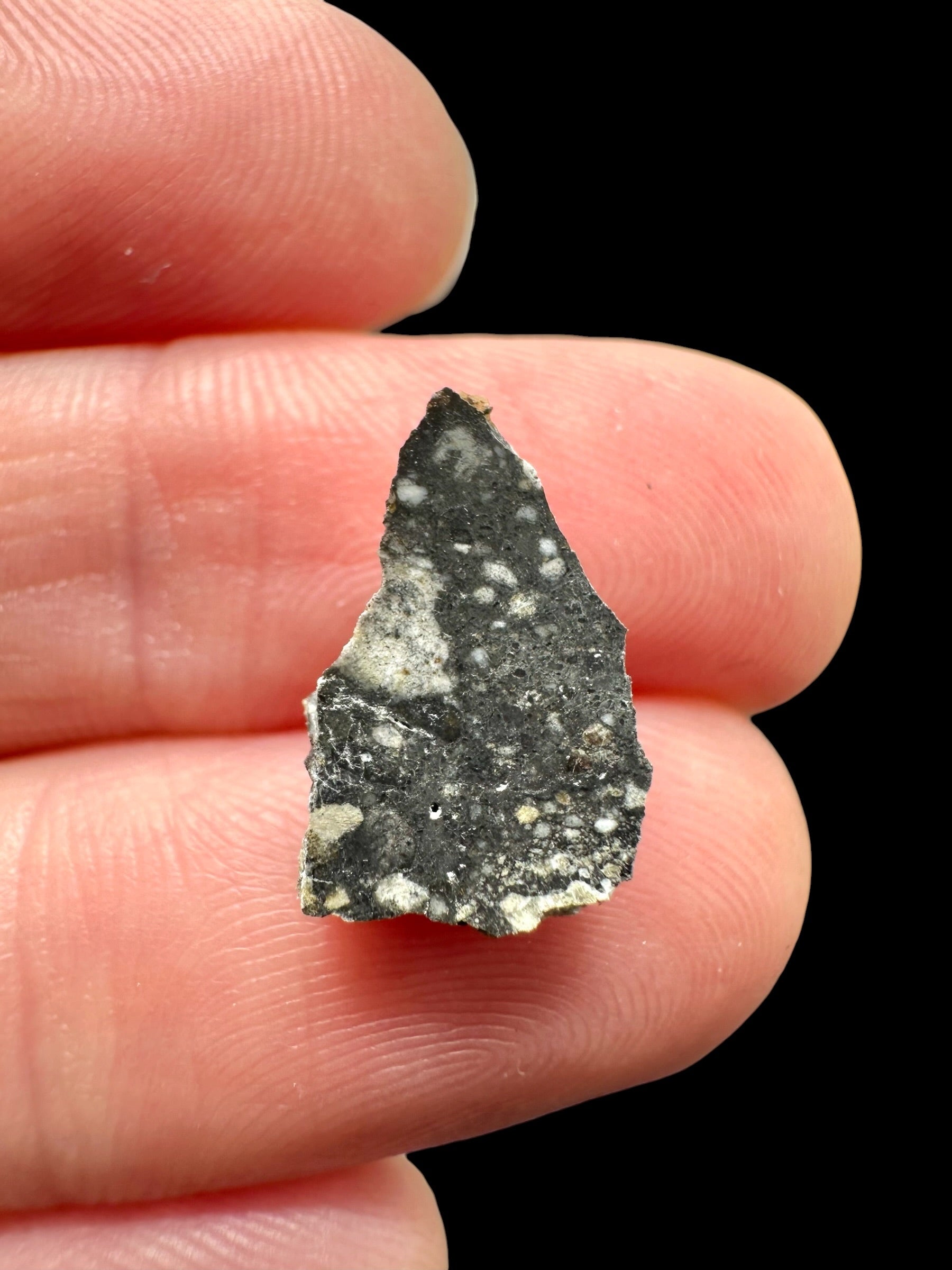 Lunar meteorite Ouargla 008 – 0,5g – Algeria - MEOU14