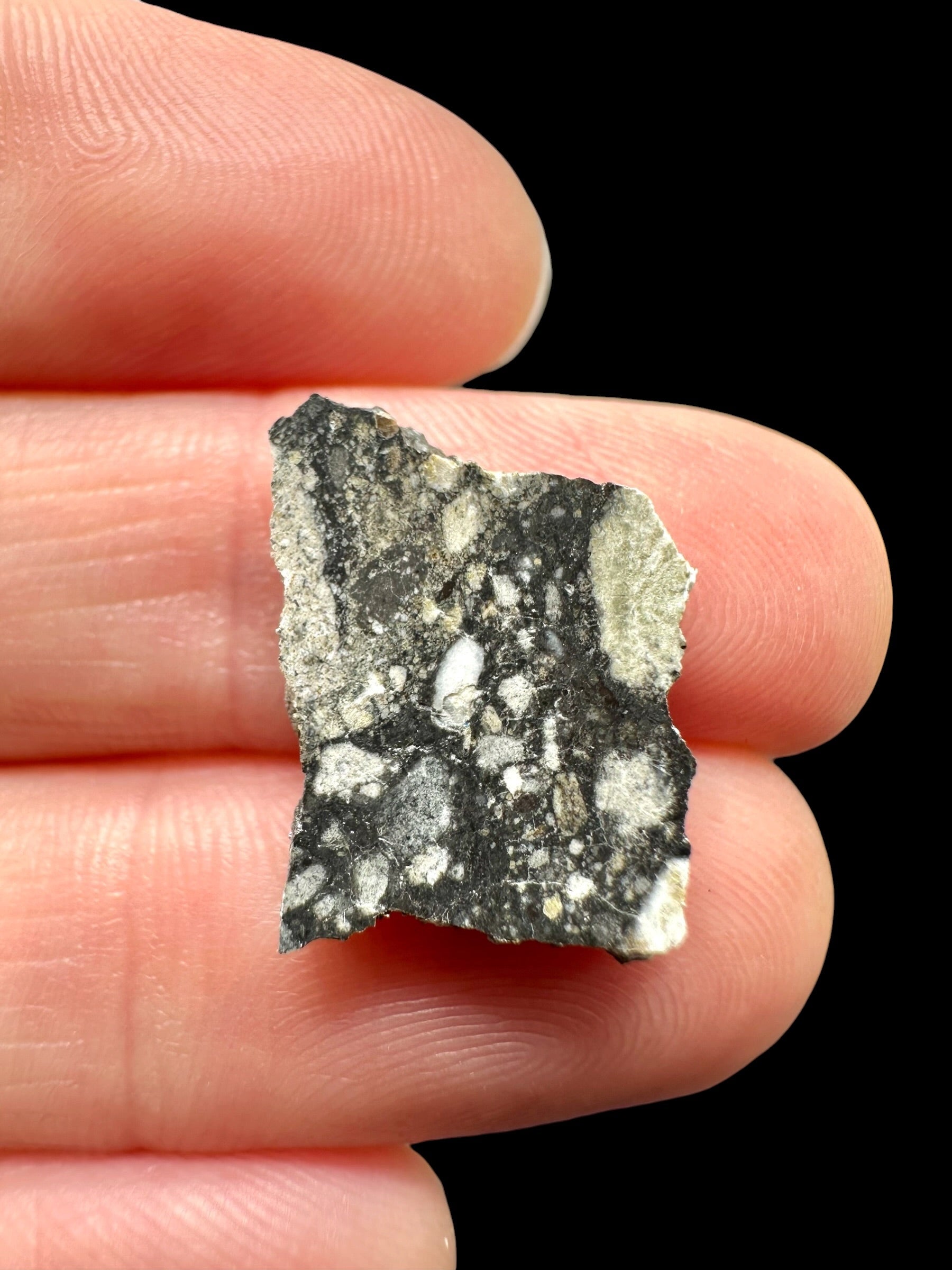 Lunar meteorite Ouargla 008 – 1,2g – Algeria - MEOU17