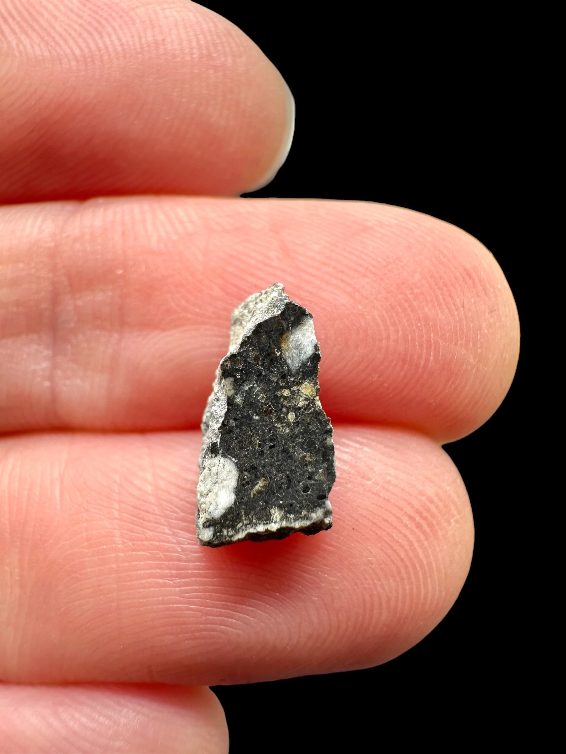 Lunar meteorite Ouargla 008 – 0,3g – Algeria - MEOU18