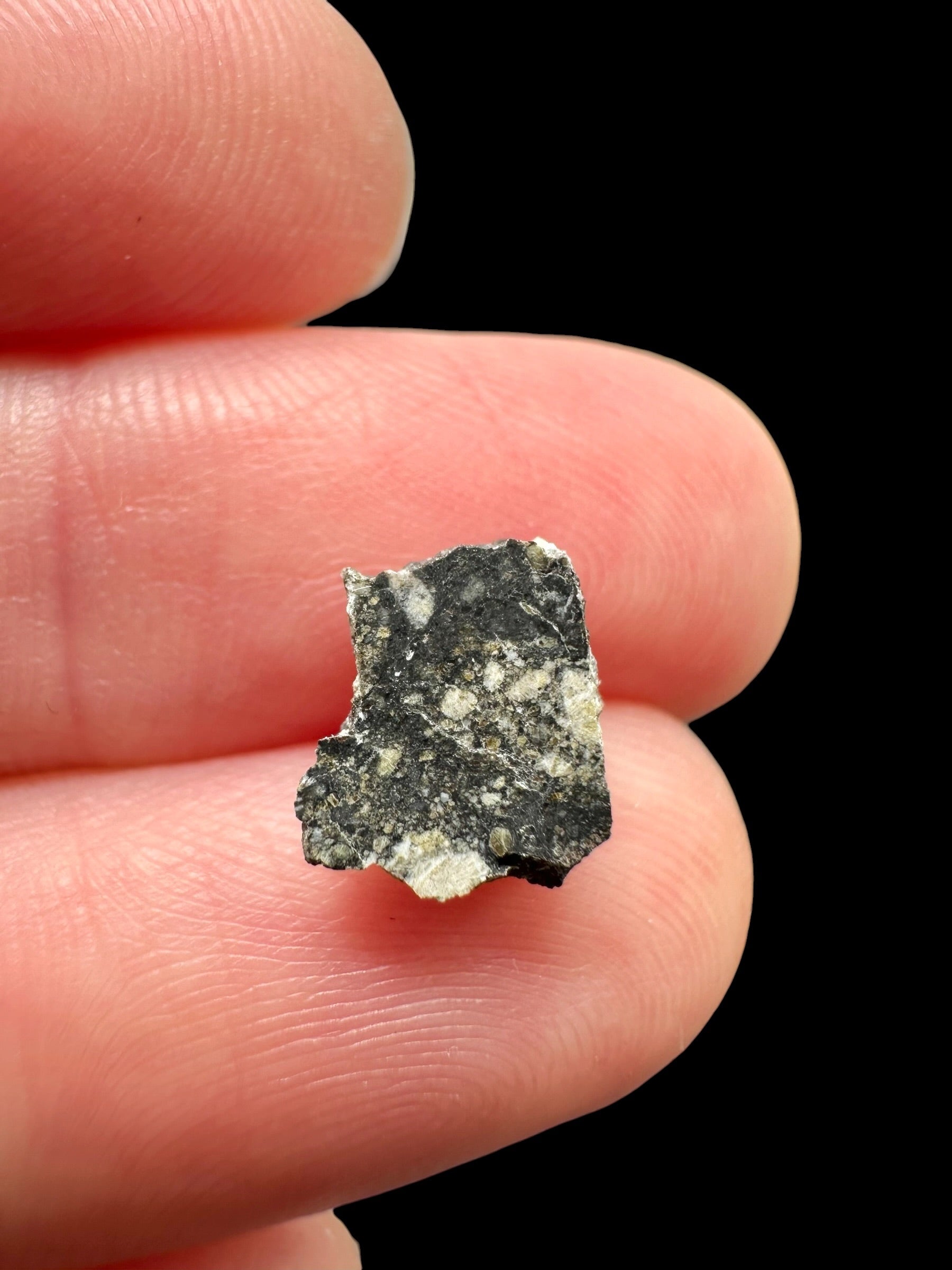 Lunar meteorite Ouargla 008 – 0,3g – Algeria - MEOU28