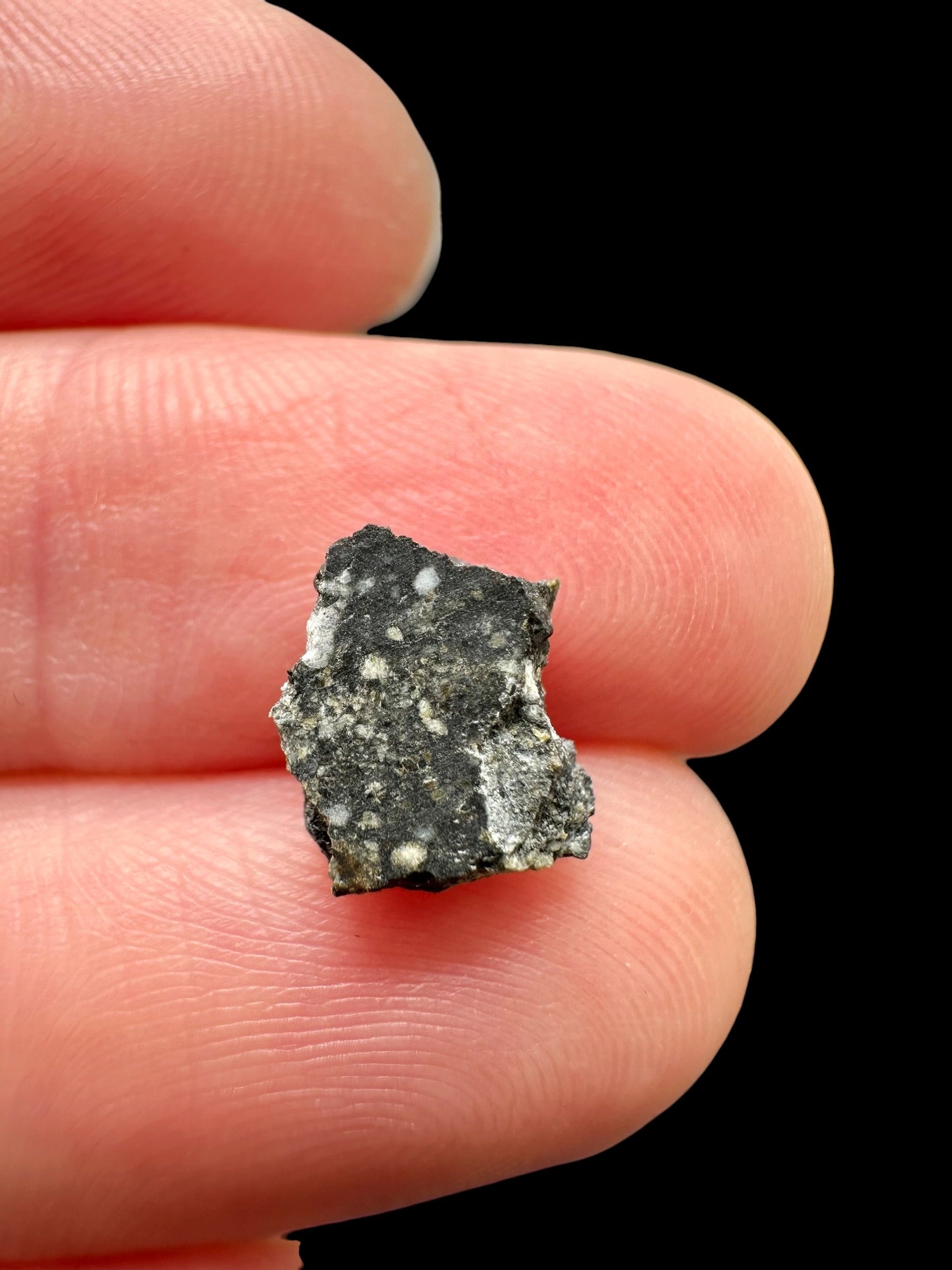 Lunar meteorite Ouargla 008 – 0,3g – Algeria - MEOU28