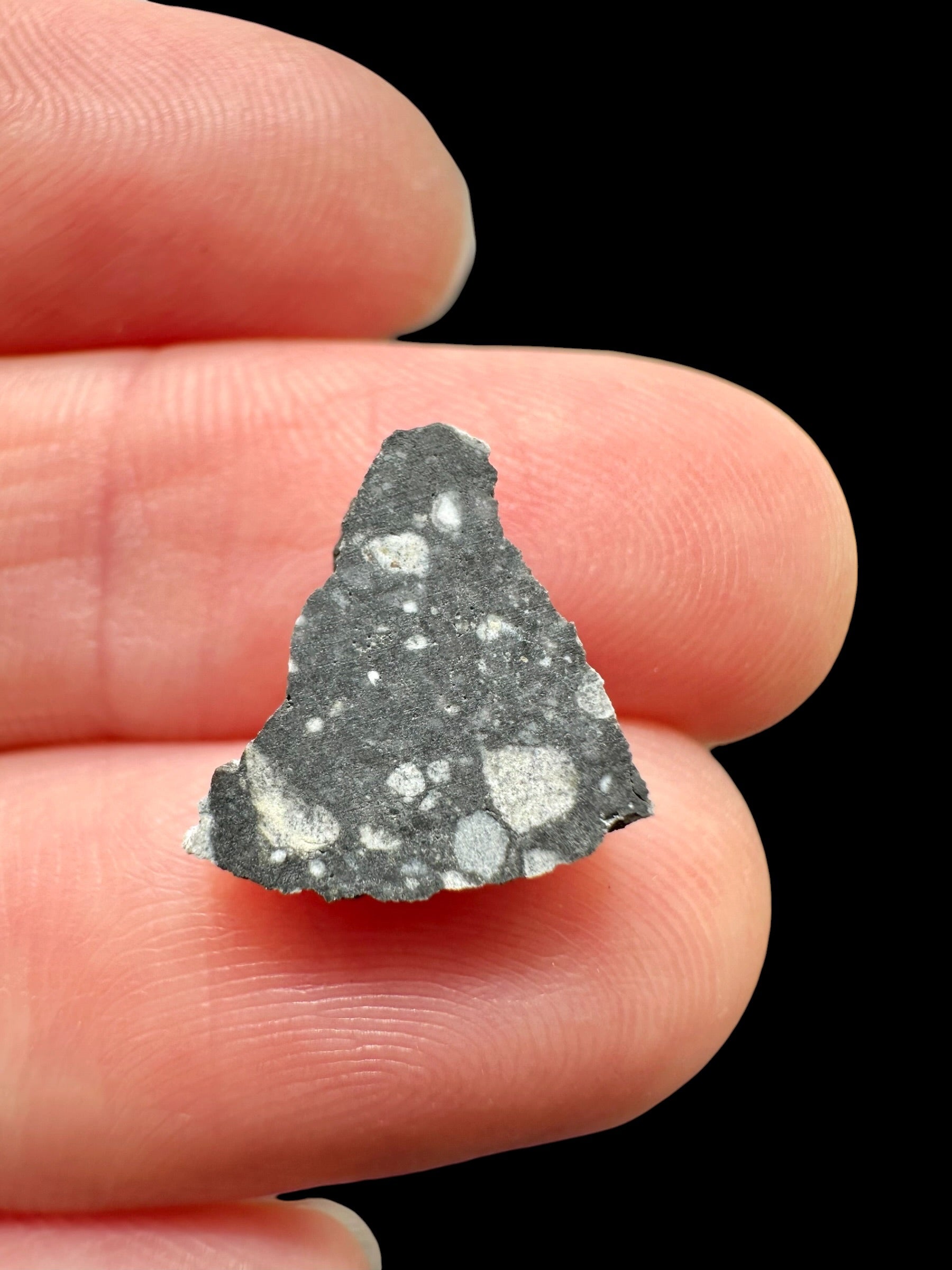 Lunar meteorite Ouargla 008 – 0,5g – Algeria - MEOU29