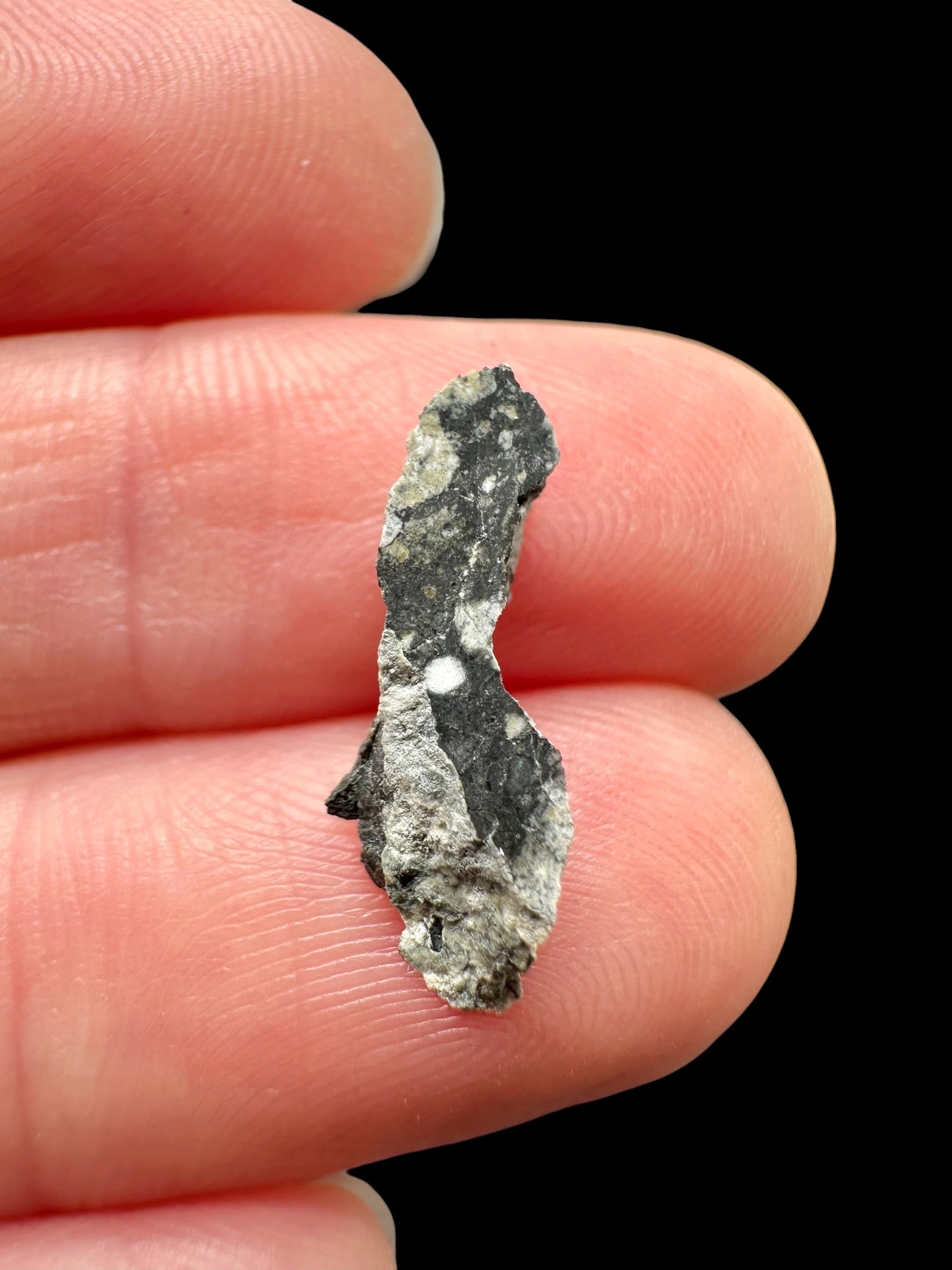 Lunar meteorite Ouargla 008 – 0,3g – Algeria - MEOU30