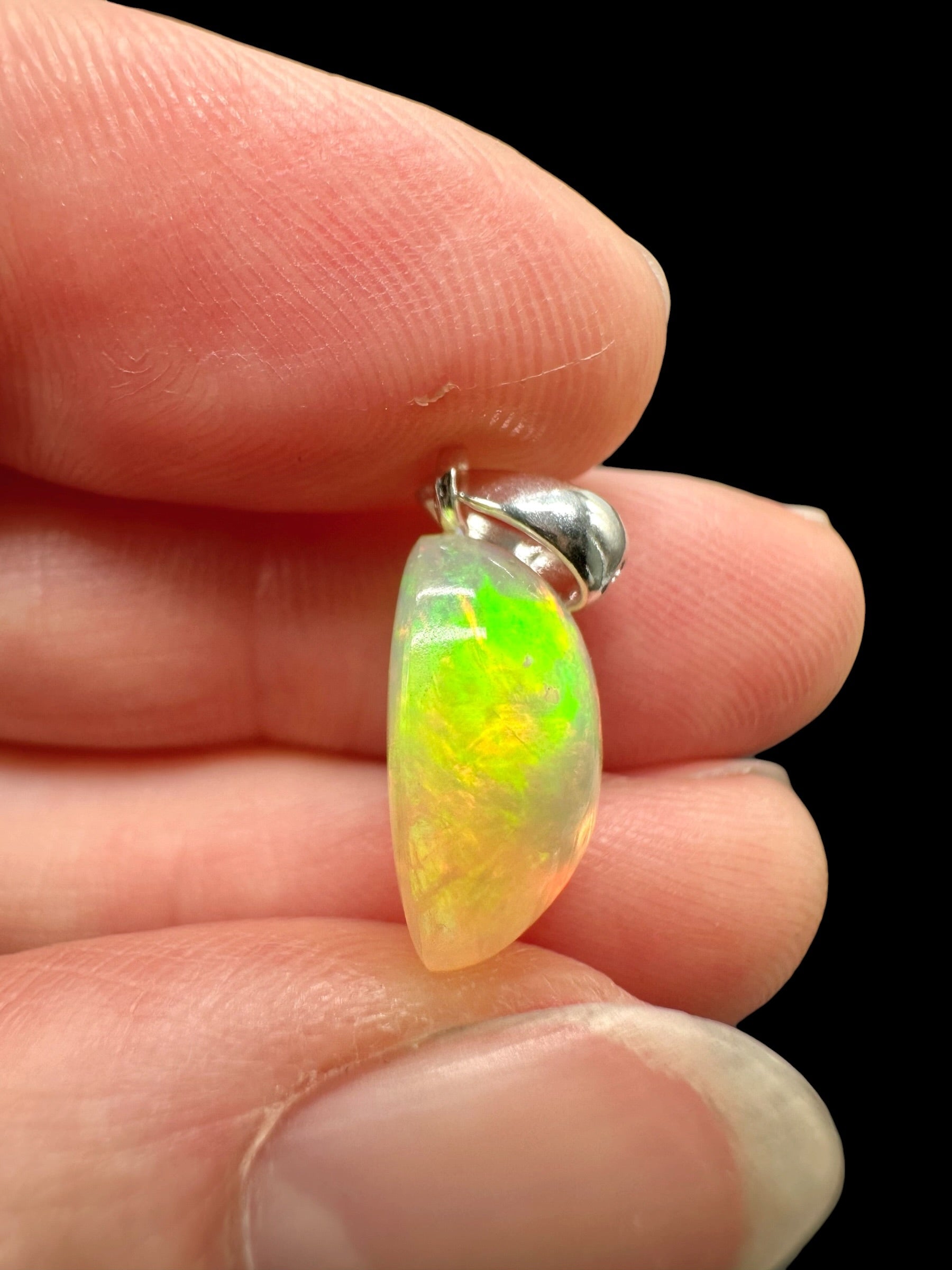 Silver faceted precious opal pendant - SP/OP154