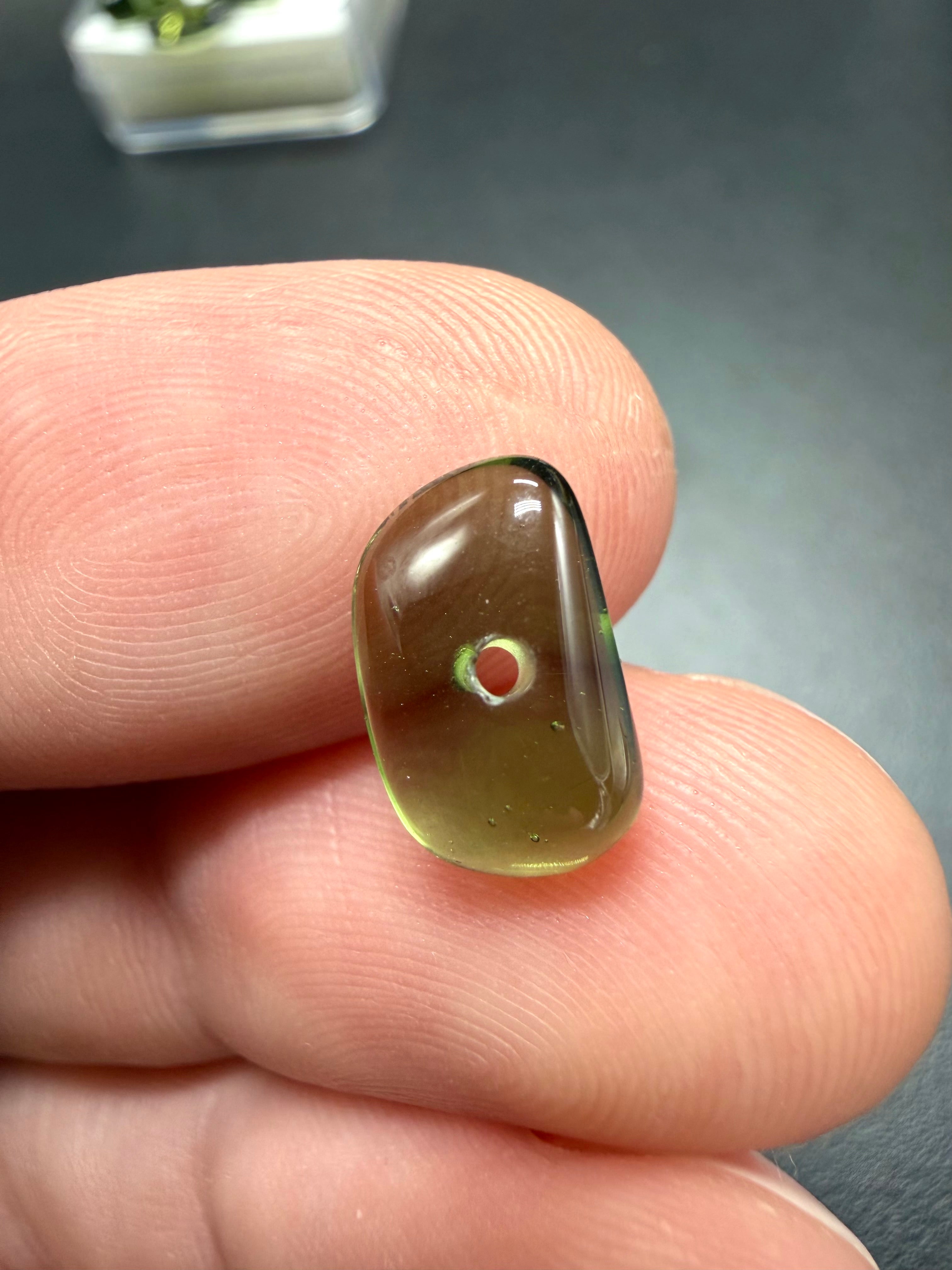 Moldavite bead with drilled hole – random piece - VK12