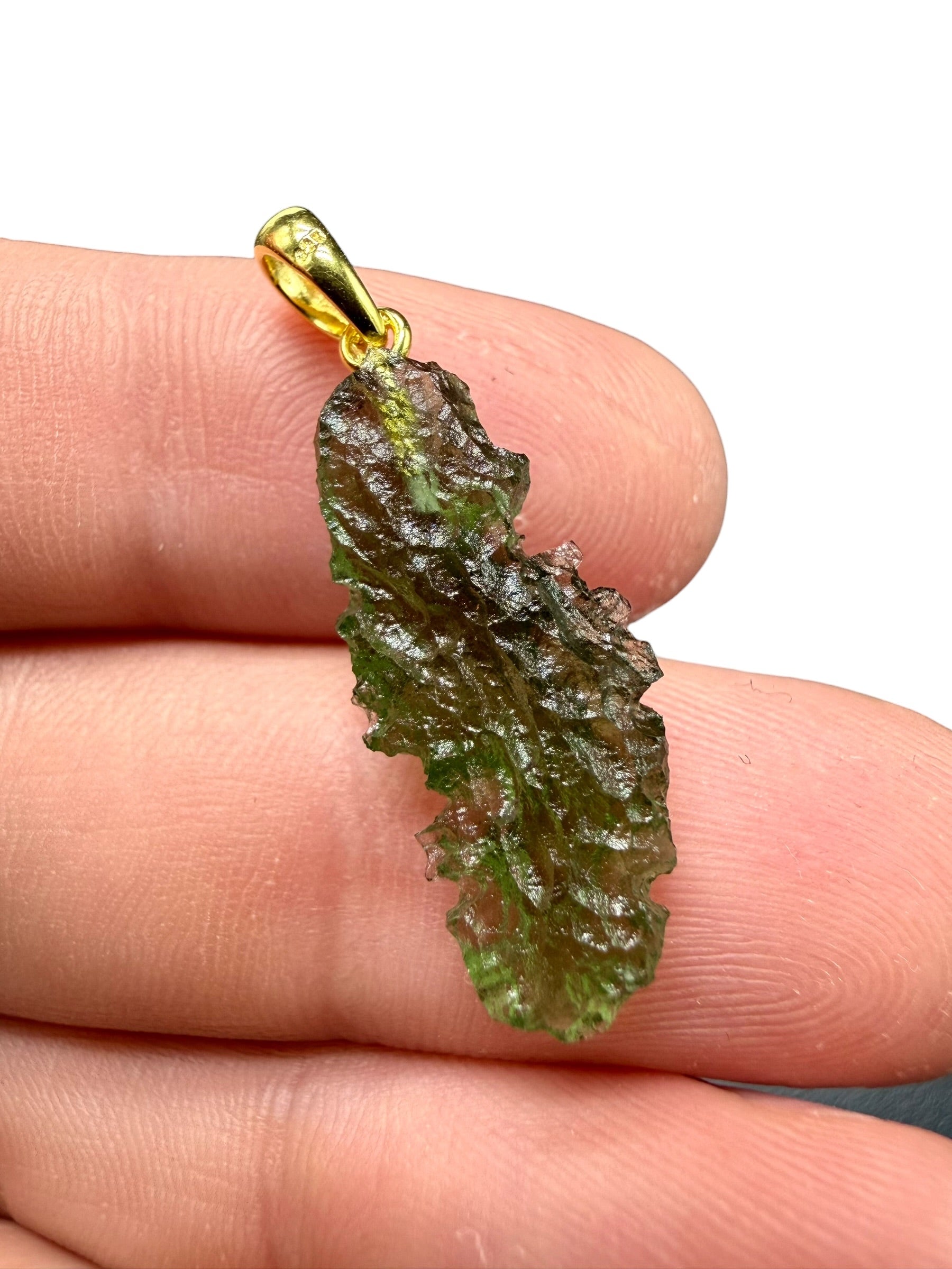 Gold-plated moldavite pendant 1,55g