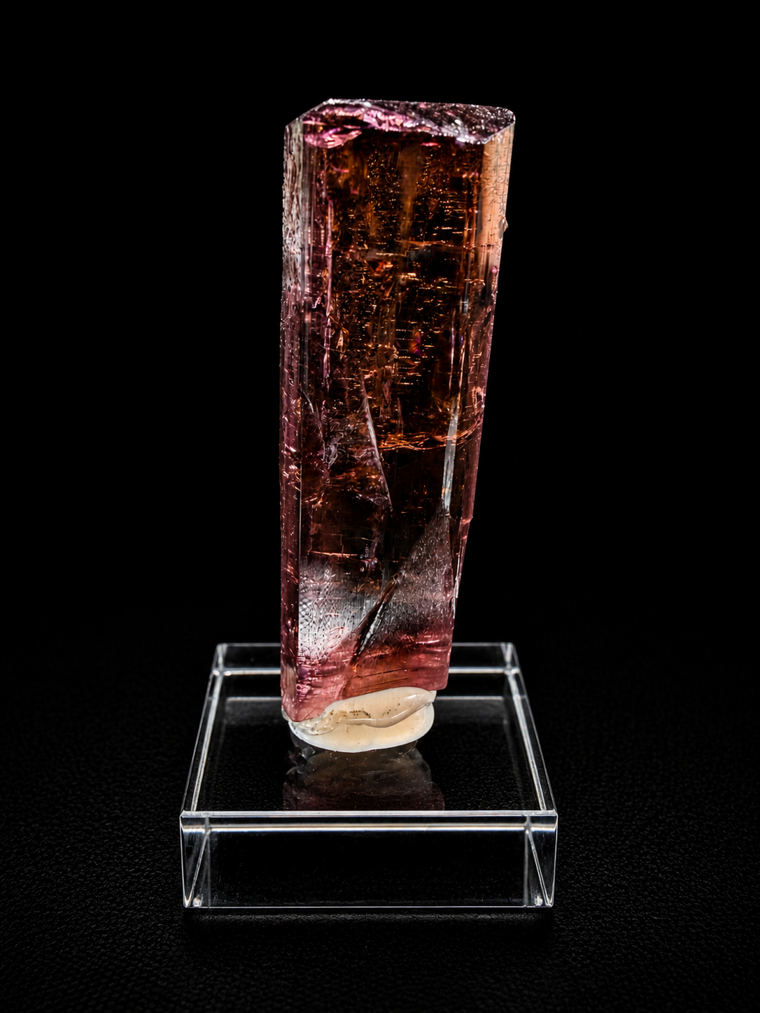 Rubellite – Befisiotra mine, Madagascar