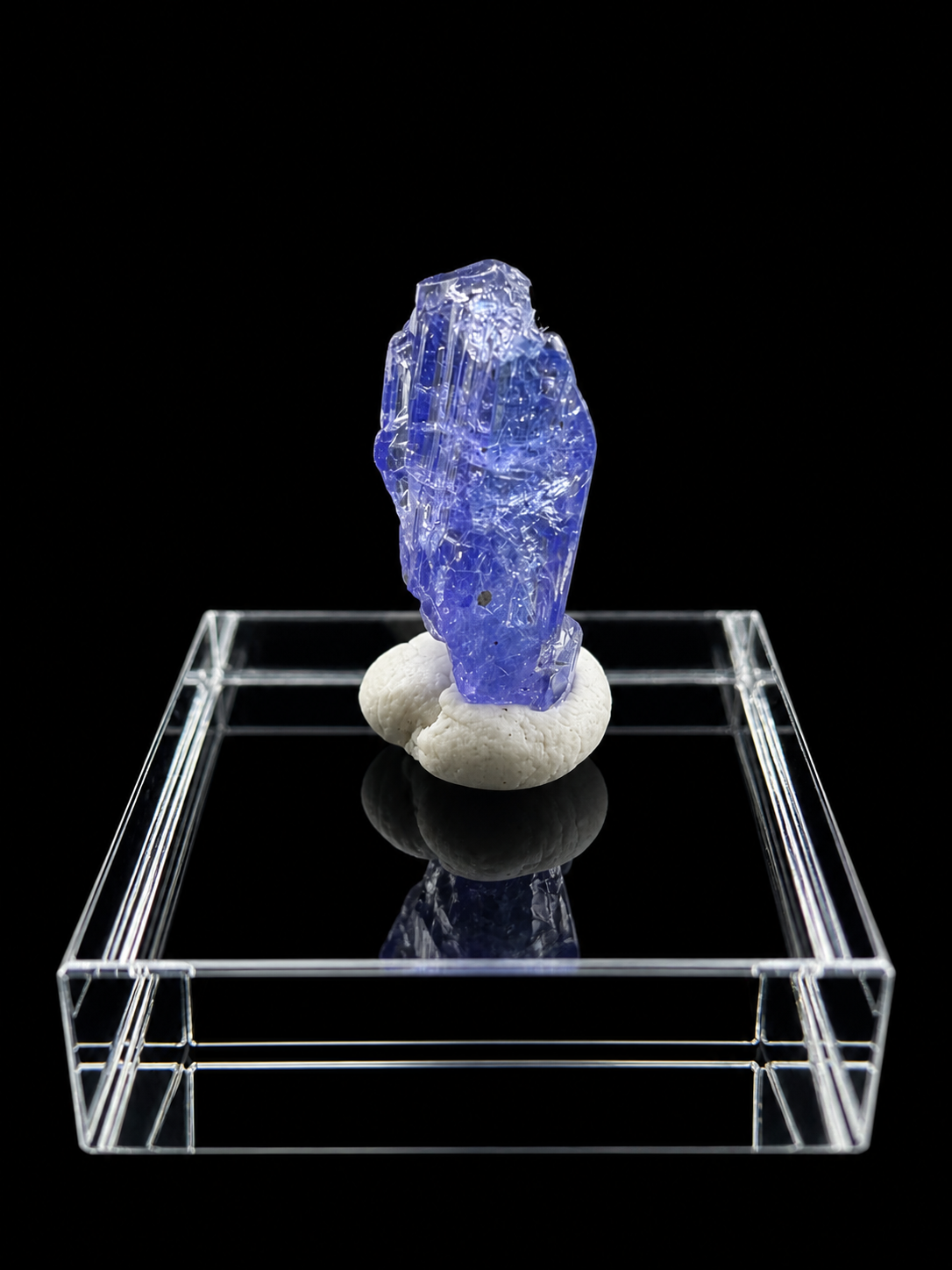 Tanzanite – Merelani Hills, Tanzania - TA018