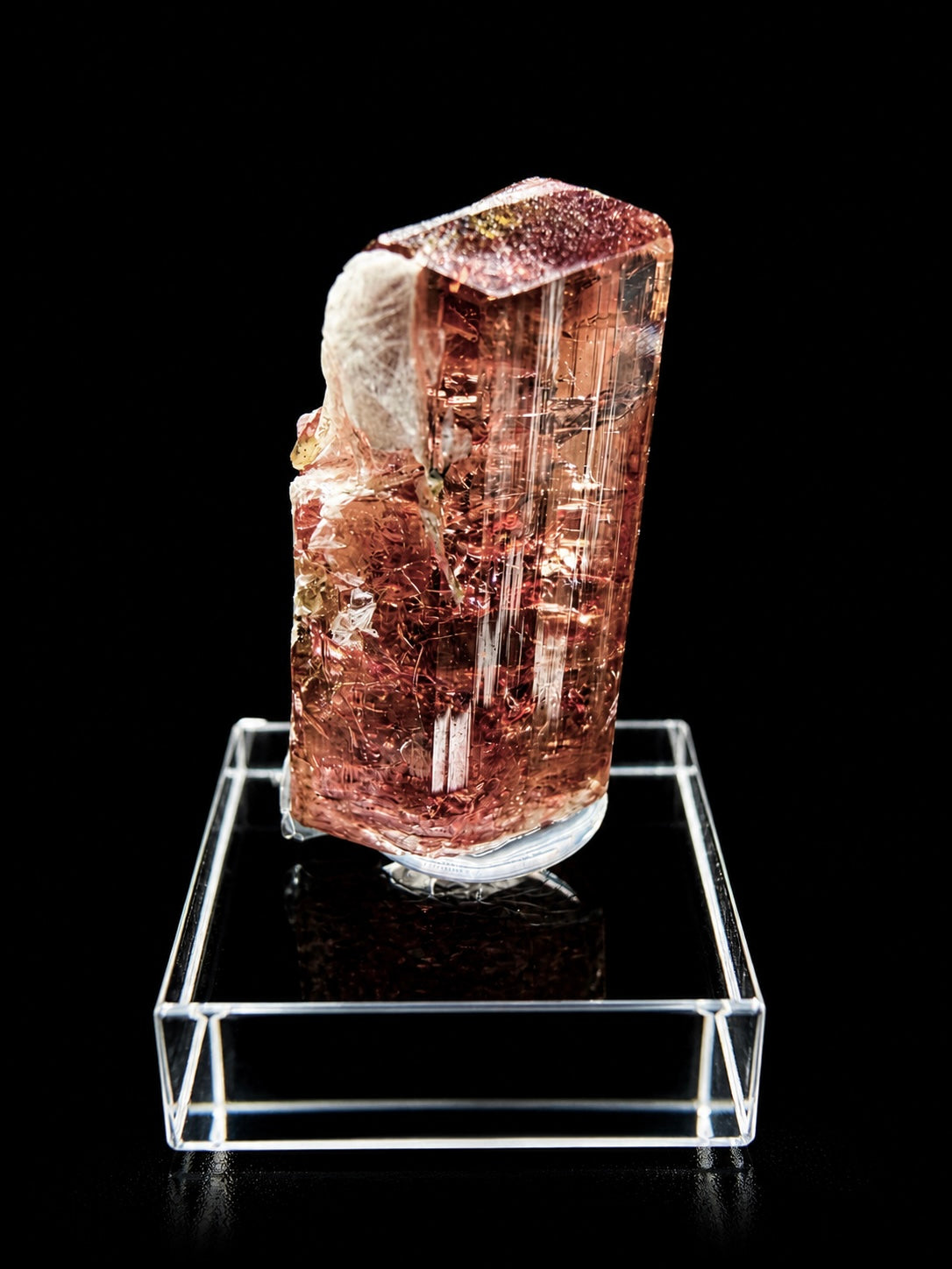 Rubellite – Befisiotra mine, Madagascar