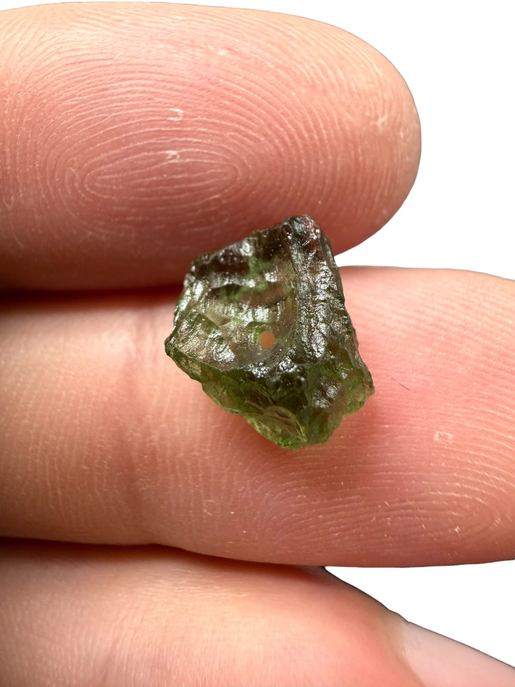 A bead made of raw moldavite 0,5g - VK016