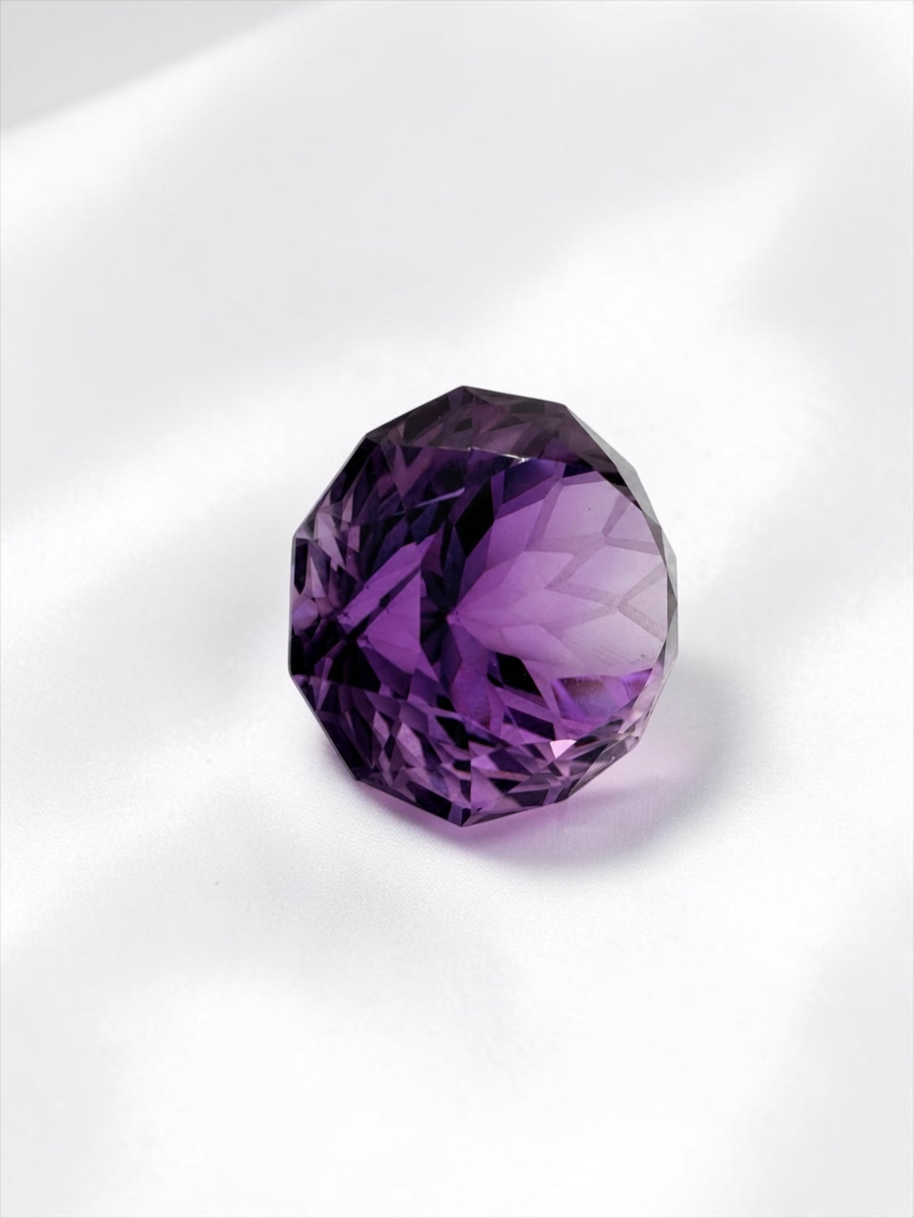 Faceted amethyst from Brazil 23,2ct - BAM01