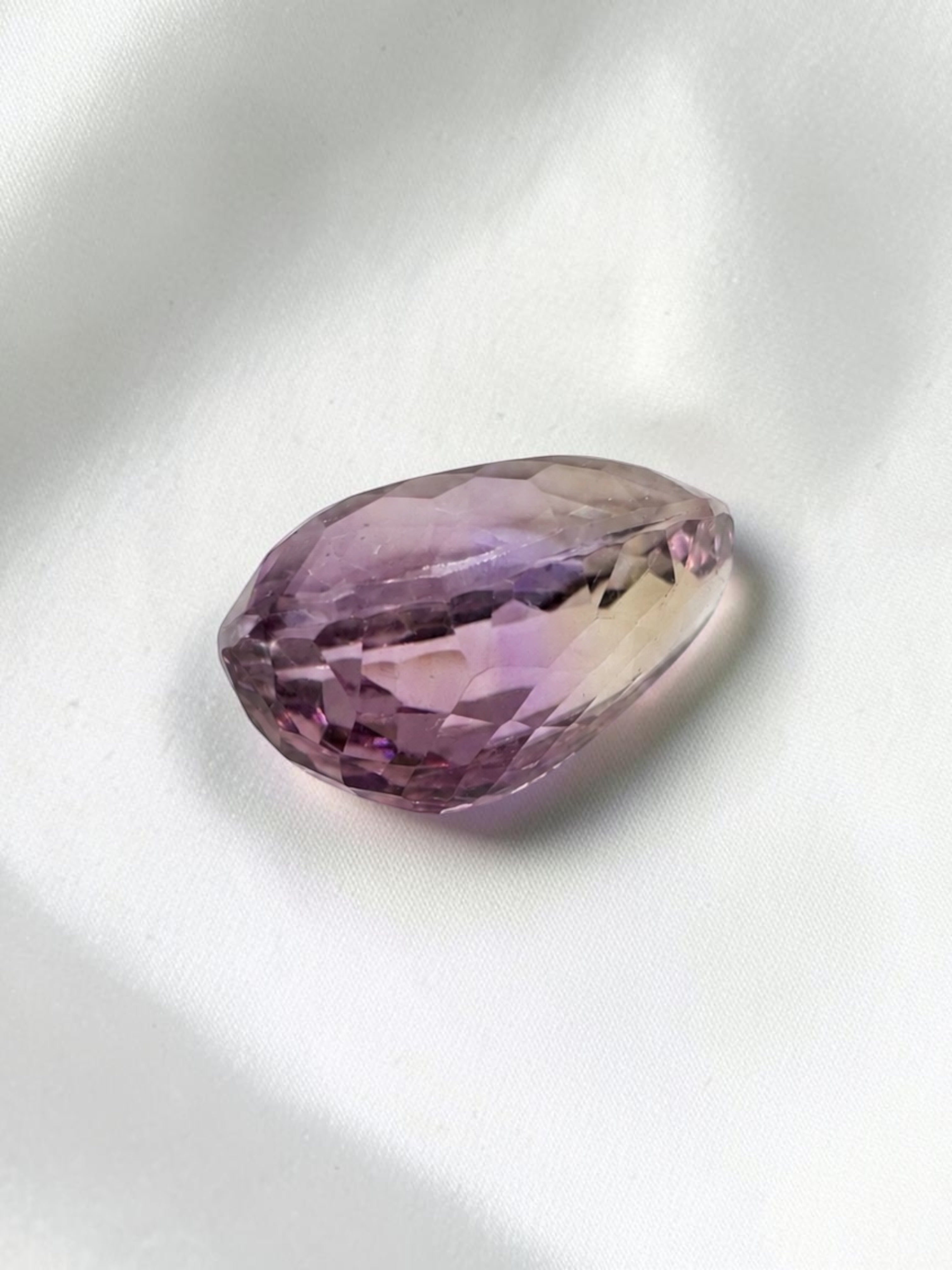 Faceted amethyst from Brazil 18,5ct - BAM03