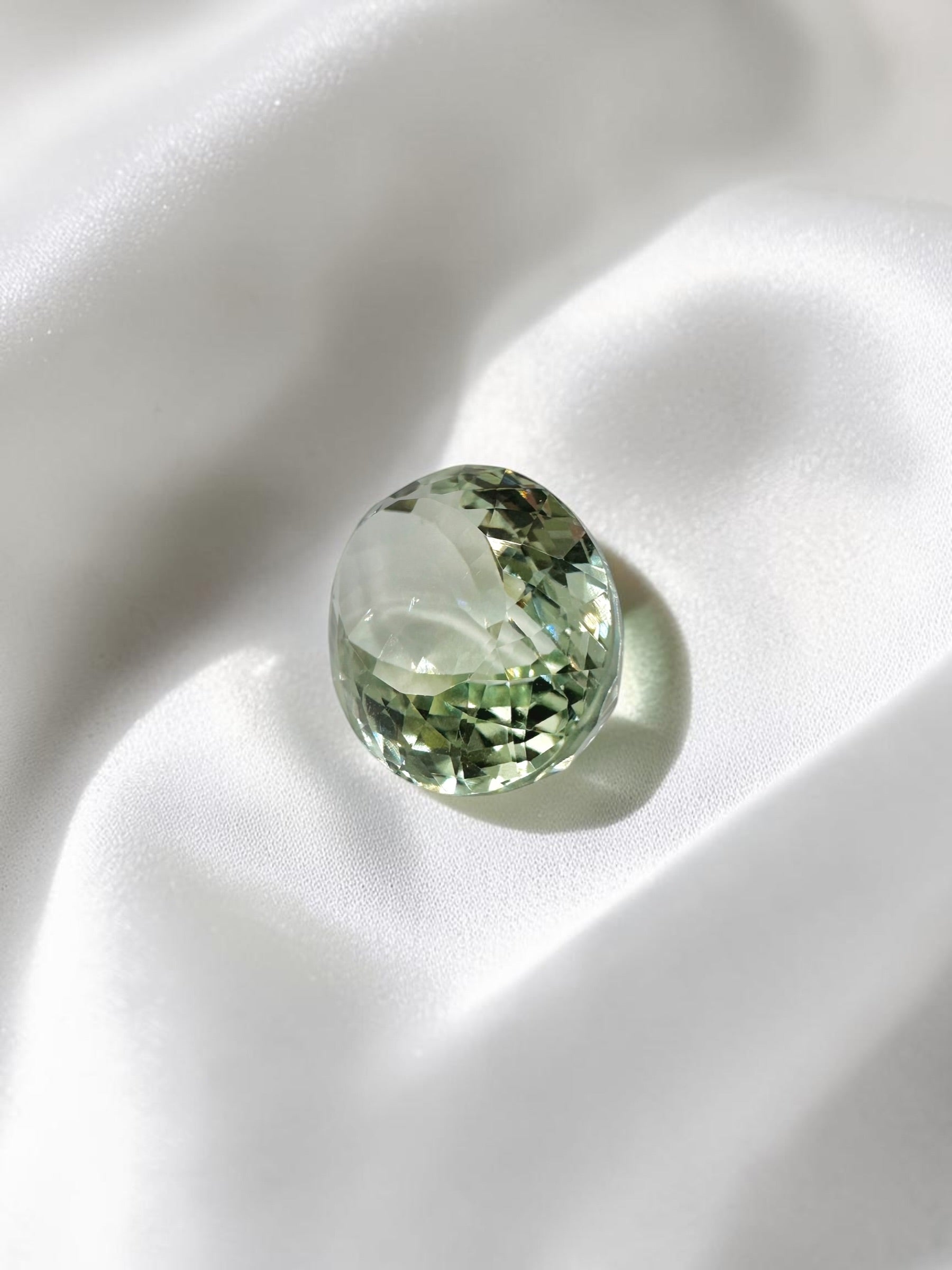 Faceted prasiolite from Brazil 19,9ct - BPR01