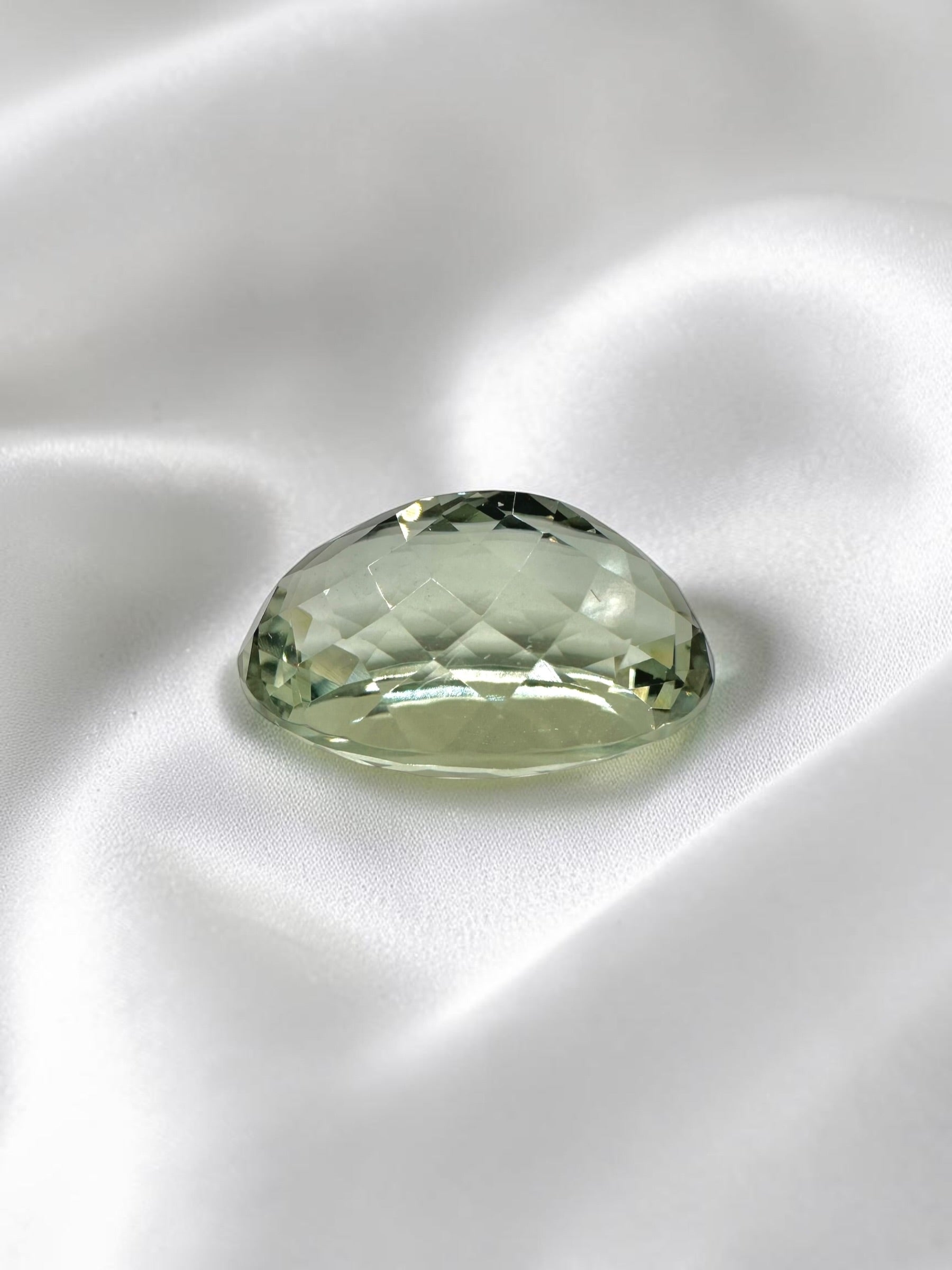Faceted prasiolite from Brazil 19,9ct - BPR01