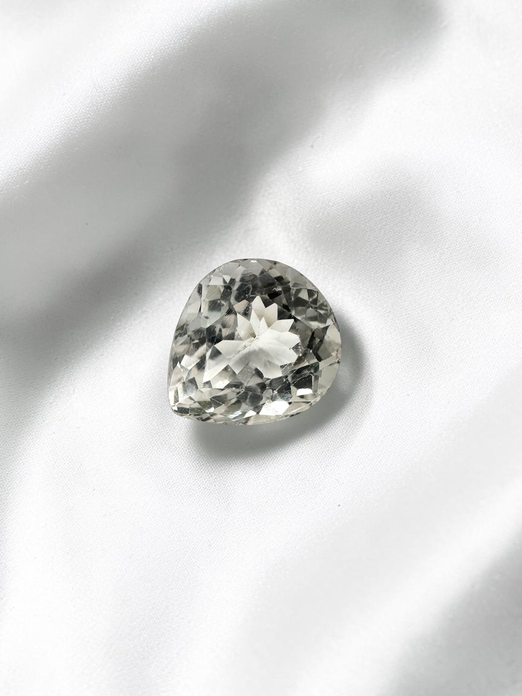 Faceted Zircon from Cambodia 3,9ct