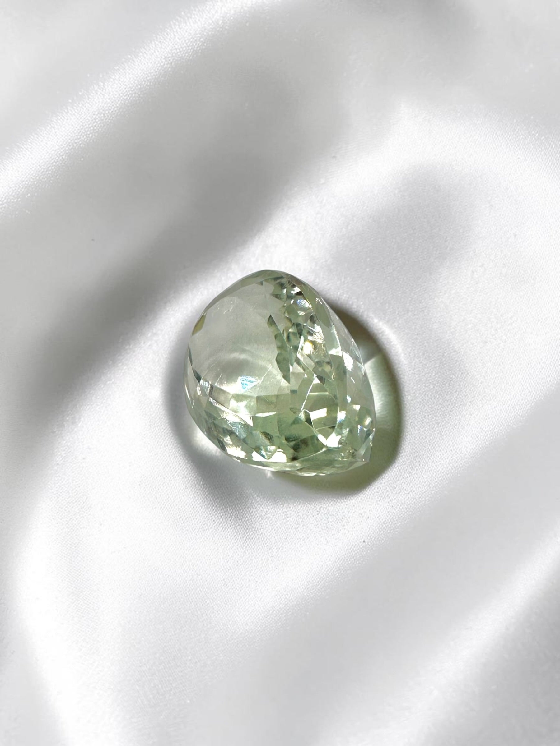 Faceted prasiolite from Brazil 11,5ct - BPR02