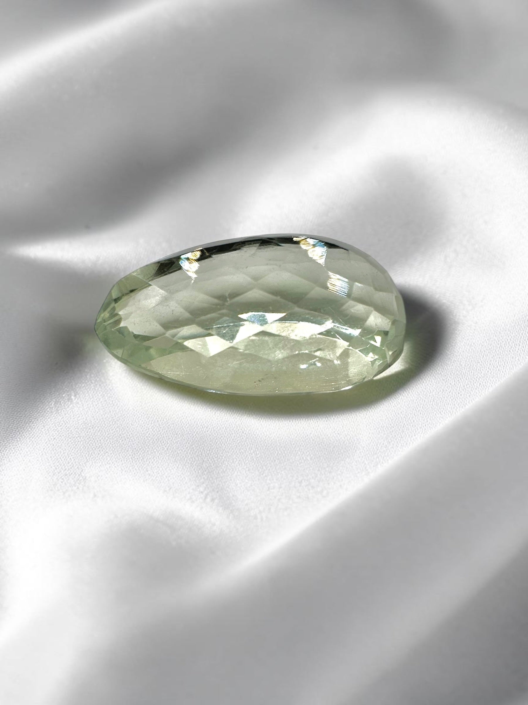 Faceted prasiolite from Brazil 11,5ct - BPR02