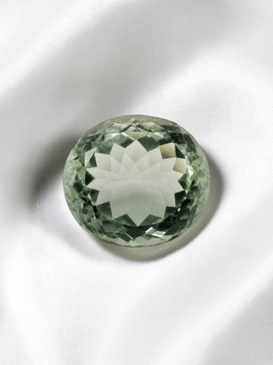 Faceted prasiolite from Brazil 13,7ct