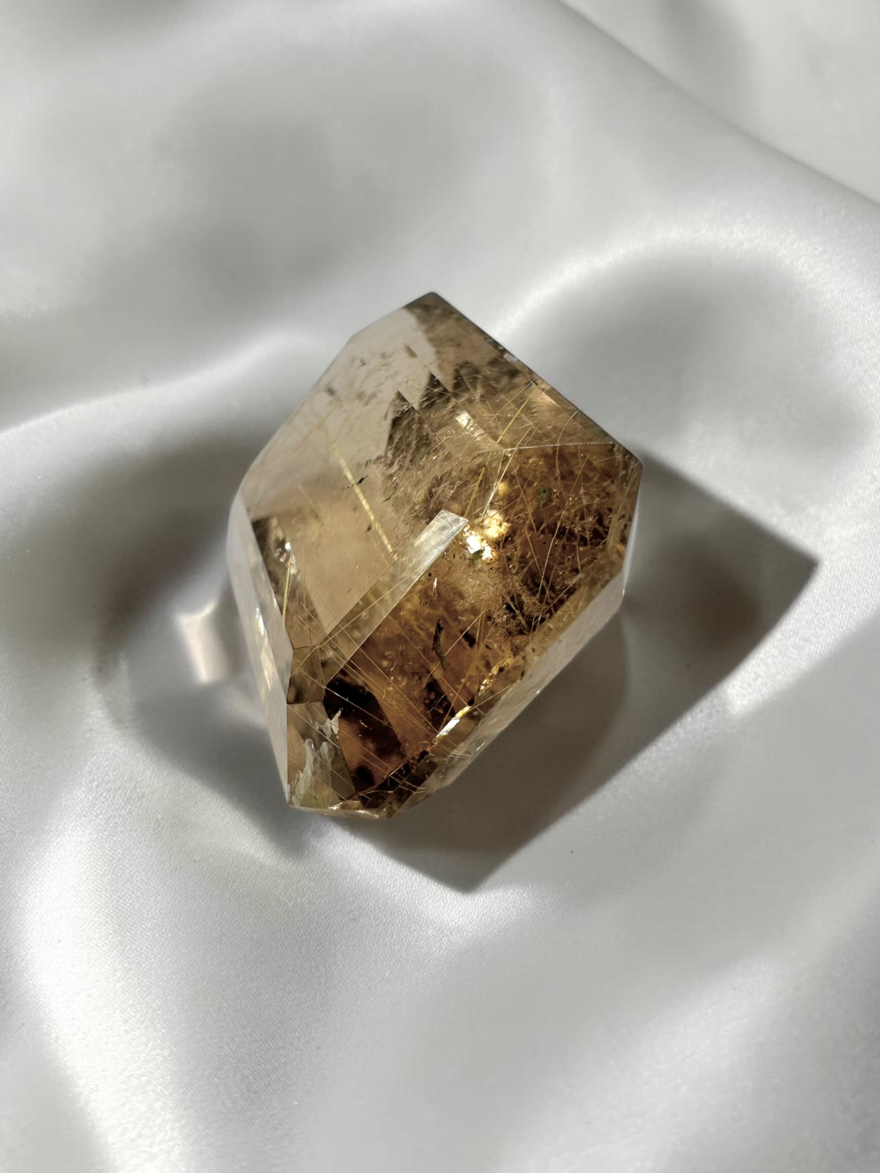Faceted smoky quartz with rutile from Brazil 43ct - BZR01