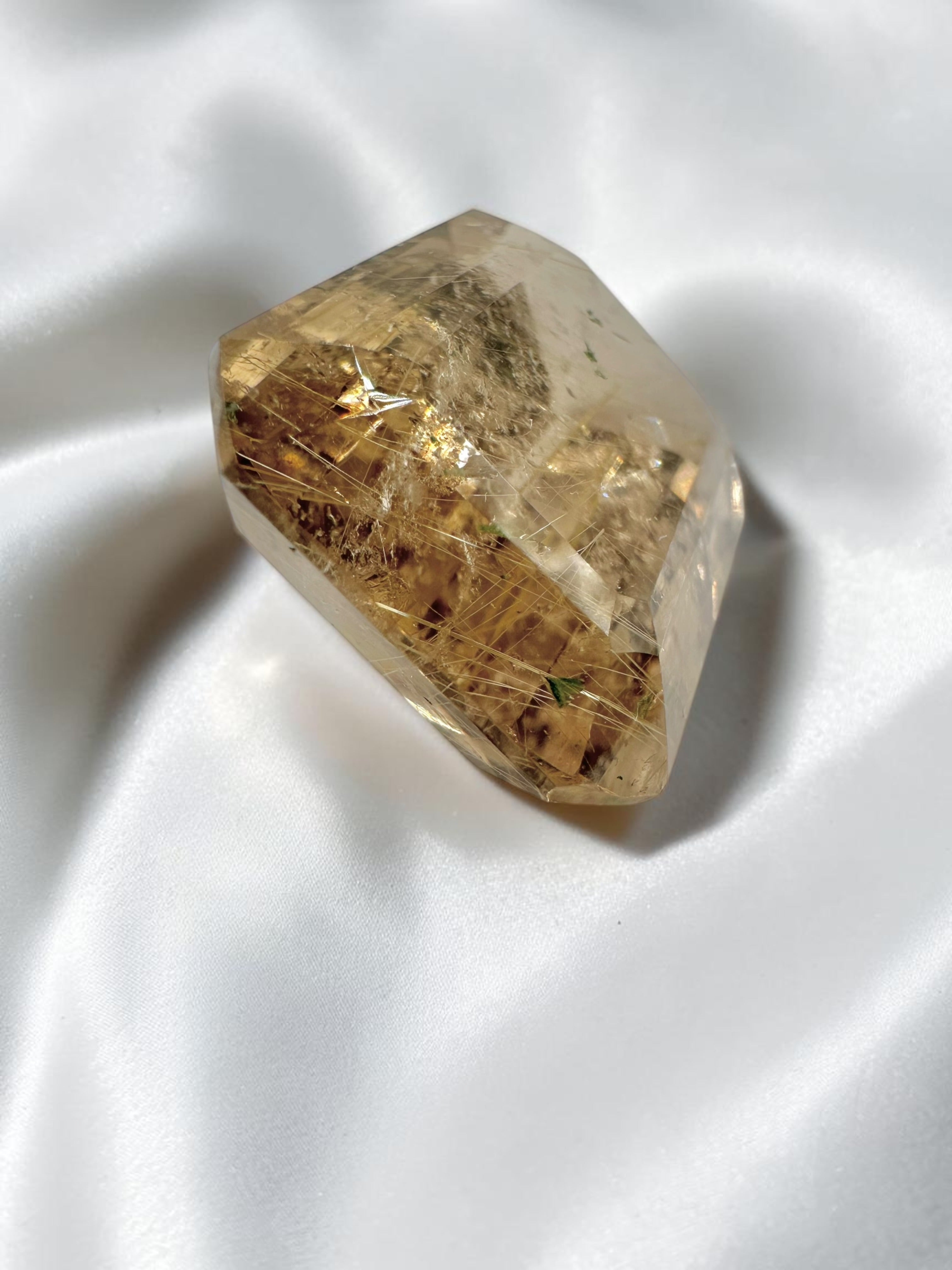 Faceted smoky quartz with rutile from Brazil 43ct - BZR01