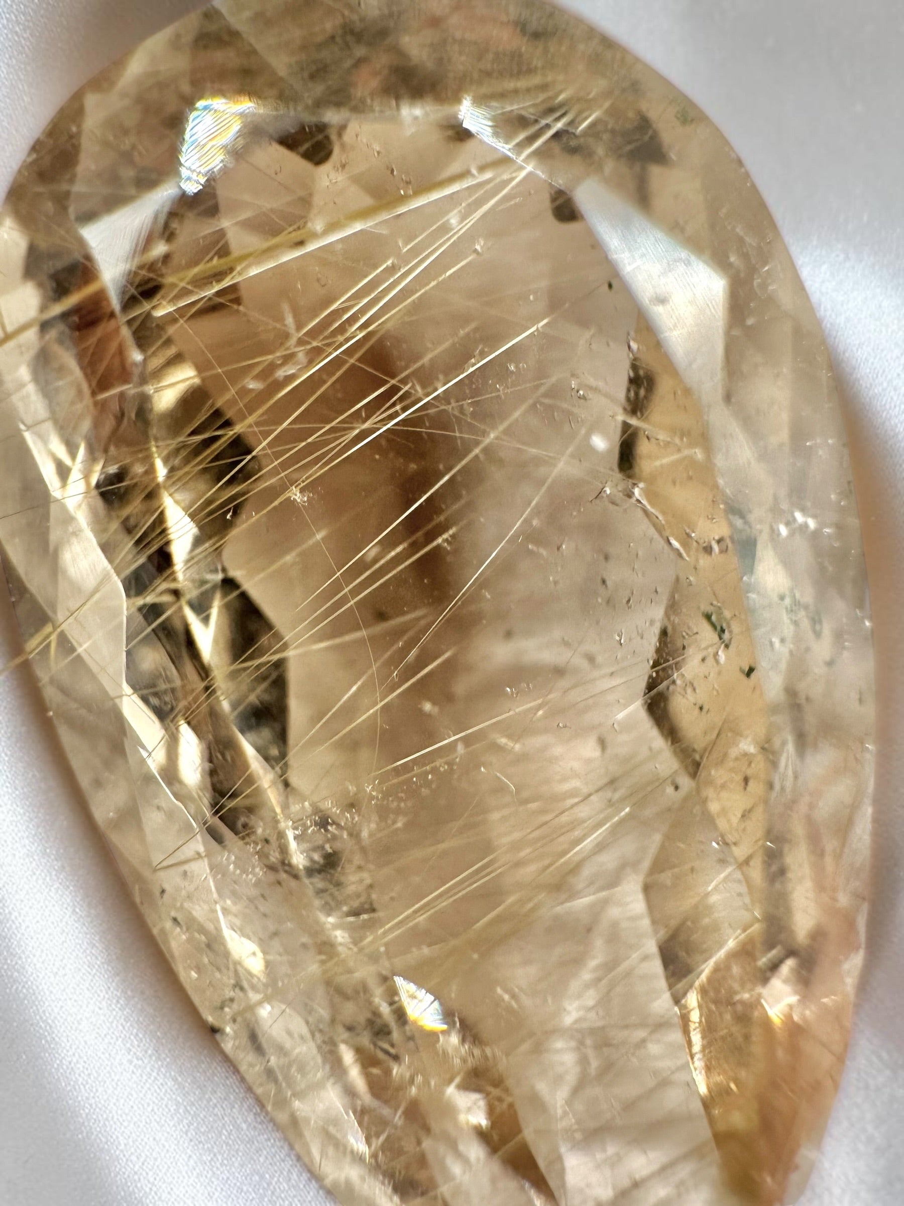 Faceted smoky quartz with rutile from Brazil 31ct - BZR04