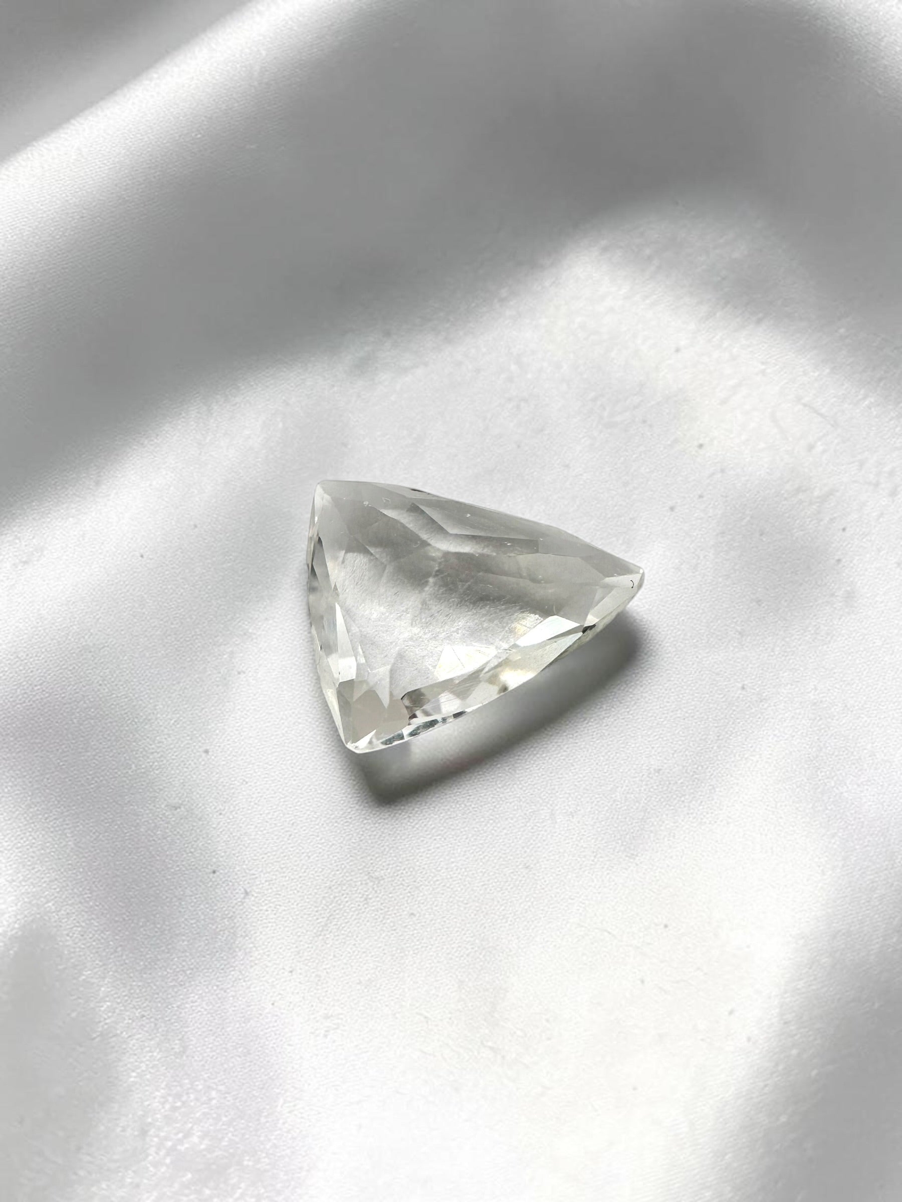 Faceted Zircon from Cambodia 2,95ct - BZI02